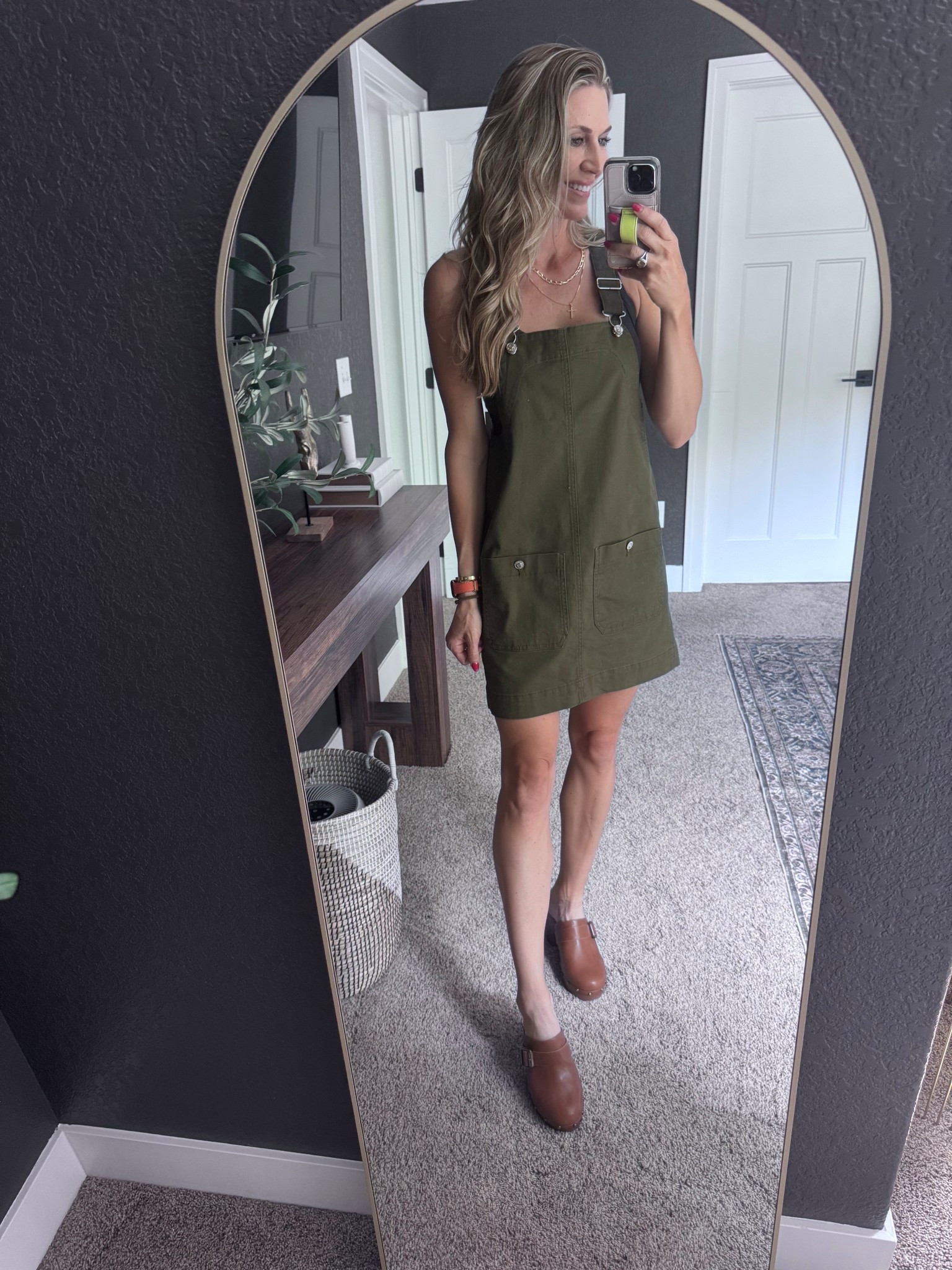 Fall fashion teaser 

#LTKSeasonal #LTKStyleTip #LTKFindsUnder50