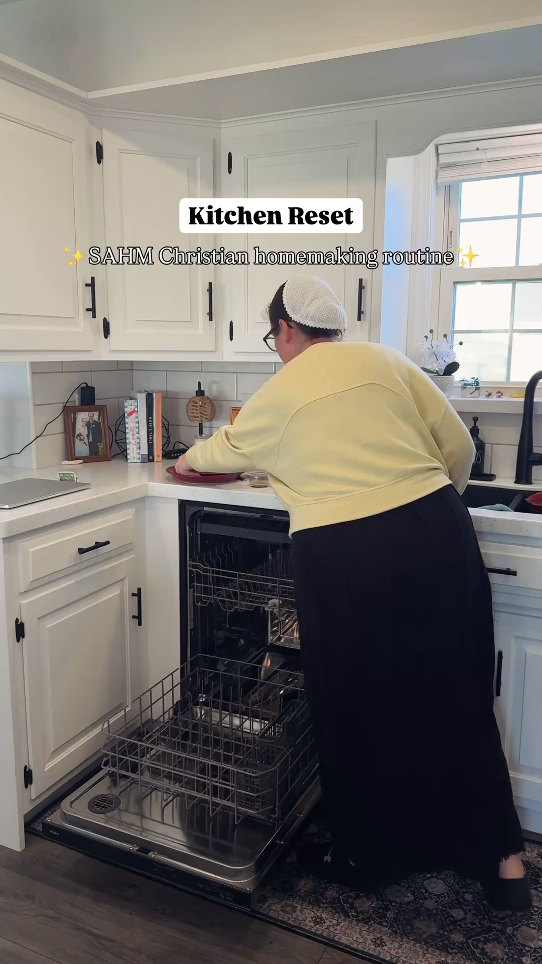 Does anyone else get hyper-fixated on one thing and your brain suddenly can’t function until you’ve figured it out?
.
.
.
.
#christianhomemaker #lizwengerd #lifestylevlog #kitchenreset #sahmlifestyle

#LTKvlog #LTKmomlife #LTKdayinmylife
