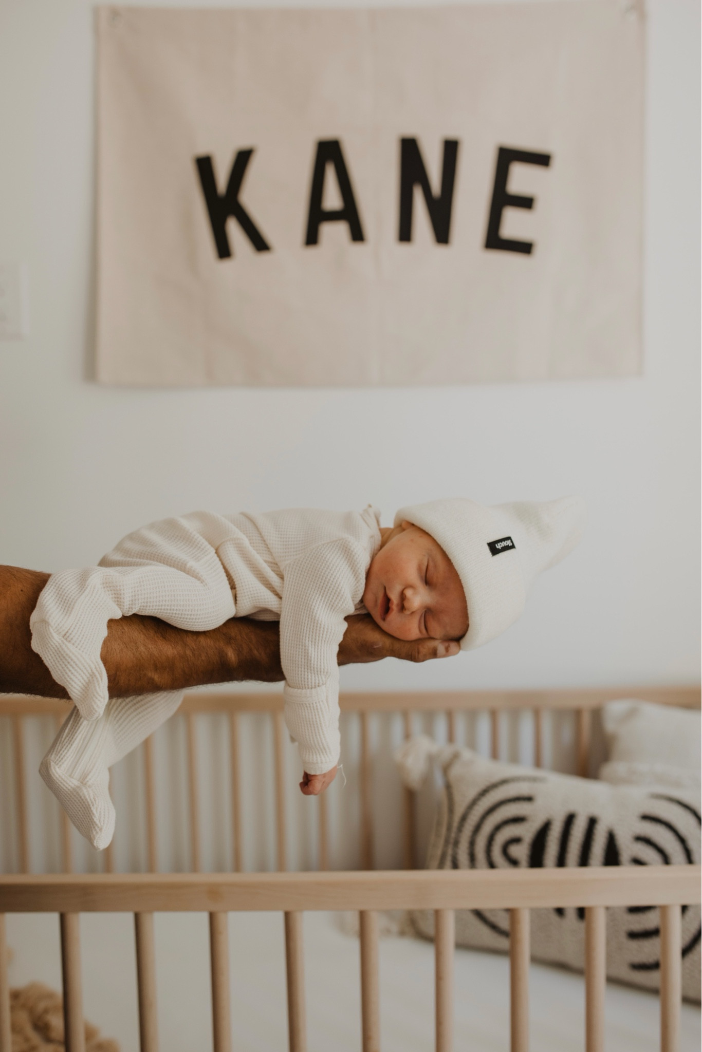 Newborn baby announcement 🤍🧸

#LTKBaby #LTKHome