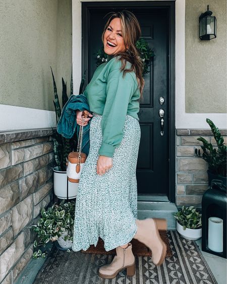 Business casual work outfits for the week with @walmartfashion 
Midsize size 14 fall outfits 
•Outfit 3: pullover sweatshirt xl (tucked under bra), midi skirt xl, lug sole boots tts, Sherpa bag, denim jacket xl


#LTKSeasonal #LTKworkwear #LTKcurves