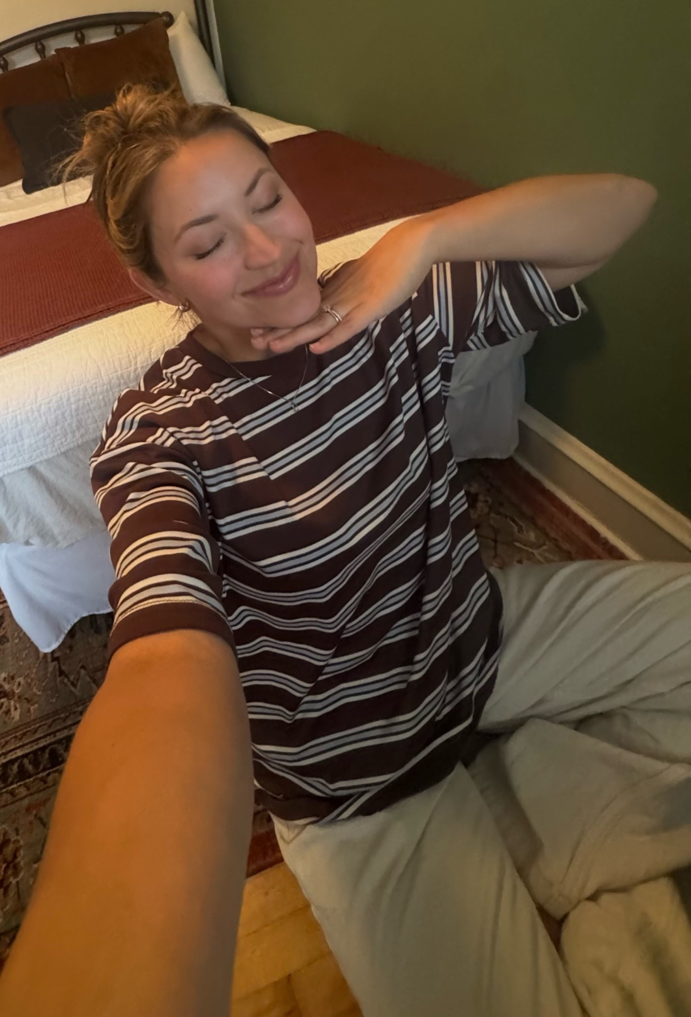 comfy and casual! #amazonfinds #abercrombiejeans

#LTKmomlife #LTKgrwm #LTKootd