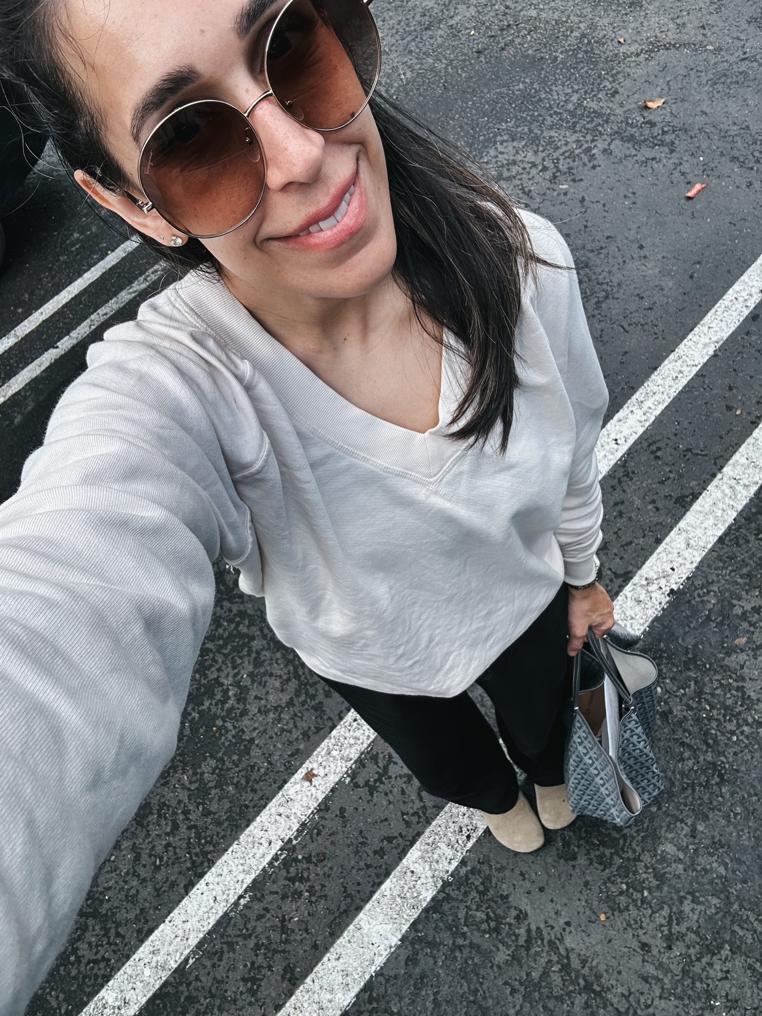 Cozy lazy day outfit ❤️❤️


#LTKFindsUnder100 #LTKStyleTip #LTKOver40