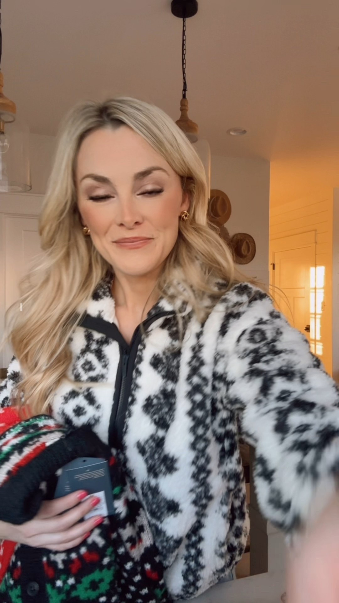 I found some cozy and soft sweaters for winter! They’re affordable and have cute colors and patterns. 

#LTKFindsUnder50 #LTKSaleAlert #LTKHoliday