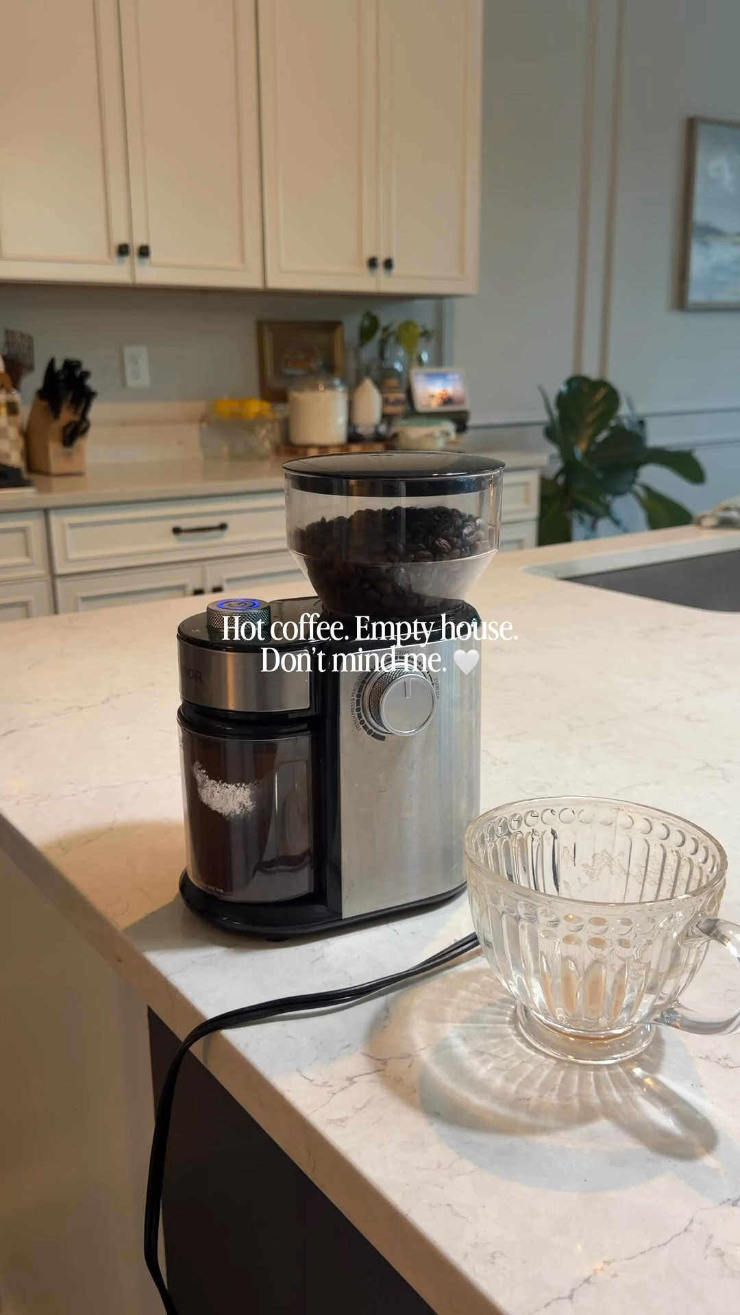 Hot coffee. Empty house. Don’t mind me. 🤍 My favorite morning routine — fresh coffee in my Drew Barrymore Walmart coffee maker, Horizon Organics creamer from Target, Dyson vacuuming with no one in my way, Abercrombie shorts and Beats by Dre. One slow quiet moment before the to-do list starts. Everything linked below 🔗