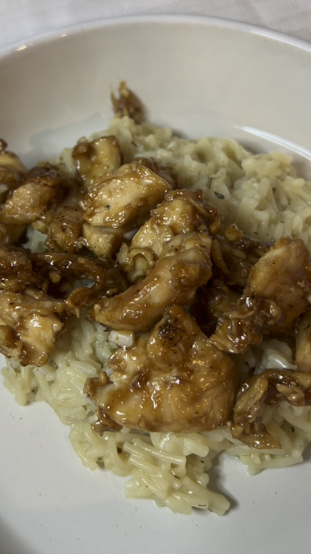 A quick 10 minute chicken teriyaki dinner. The mixing bowls come in a set with non slip bottoms & pans are non stick, perfect for those sticky dinners! 

#LTKGiftGuide #LTKHome #LTKCyberWeek