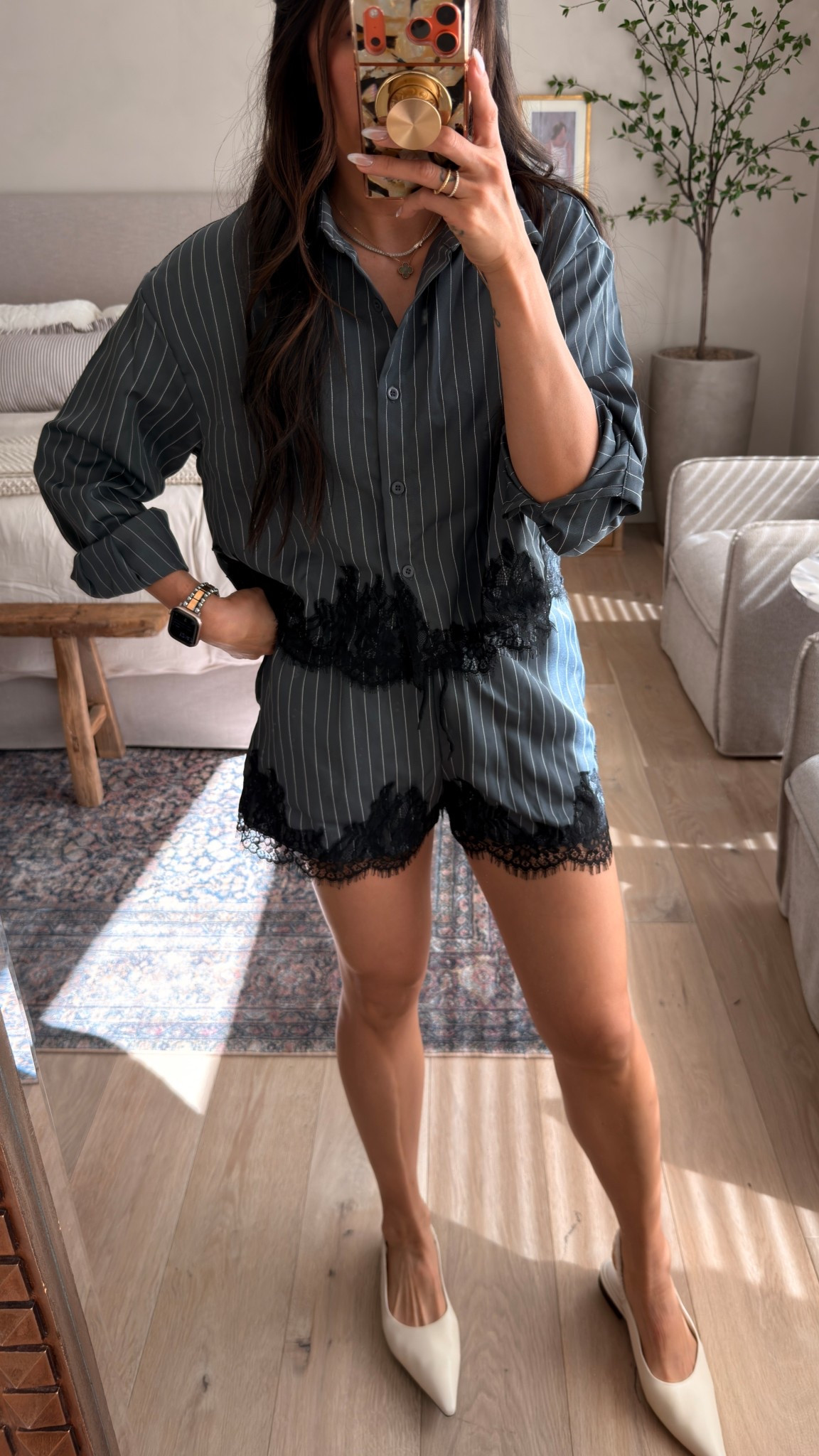 $27 set!! So cute true to size
Medium 