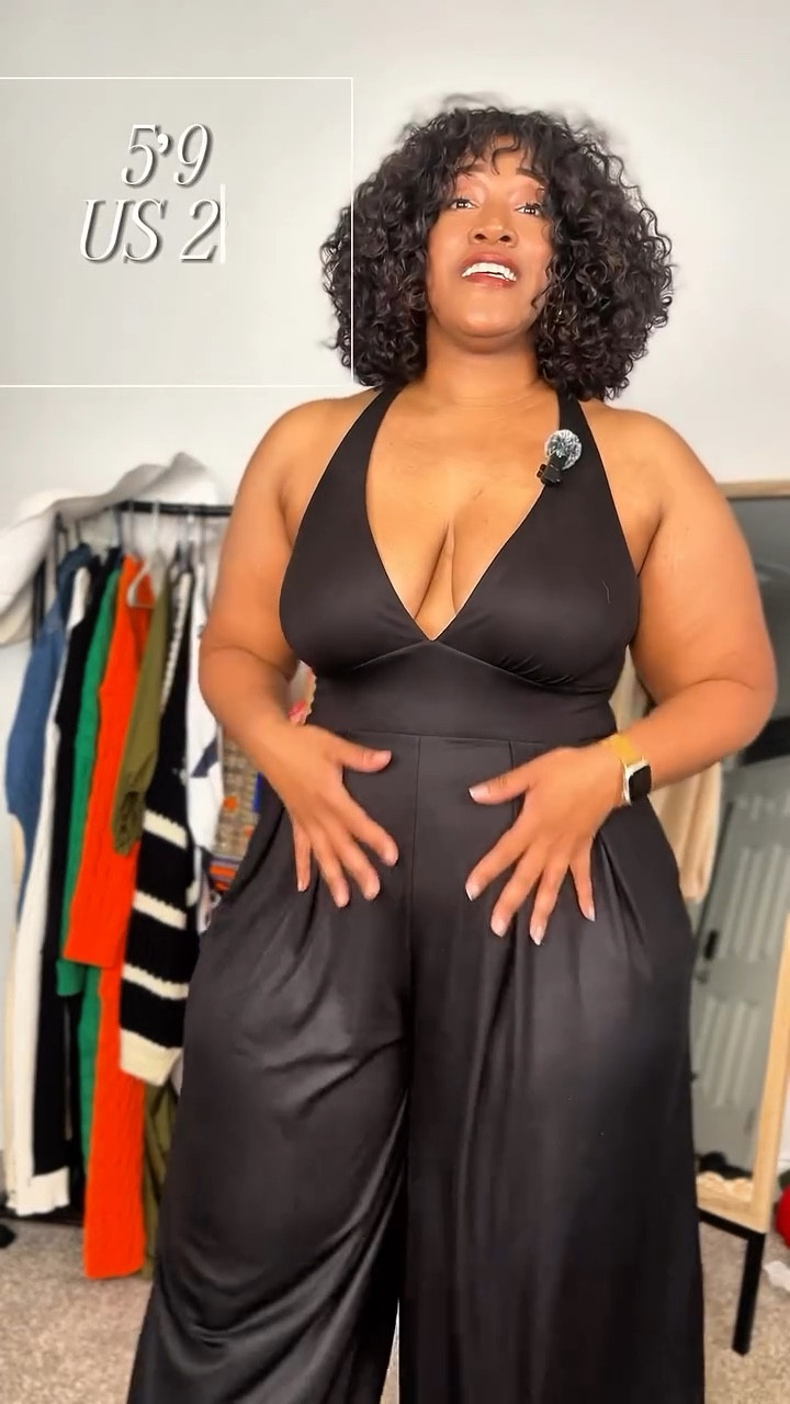This stunning shaping jumpsuit instantly snatches you to give you the perfect silhouette! shapellxaffiliateprogram.pxf.io/qz0BZy #plussizefashion #shapellx #shapellxambassador #shapingjumpsuit #jumpsuitstyle #tallgirlfriendly