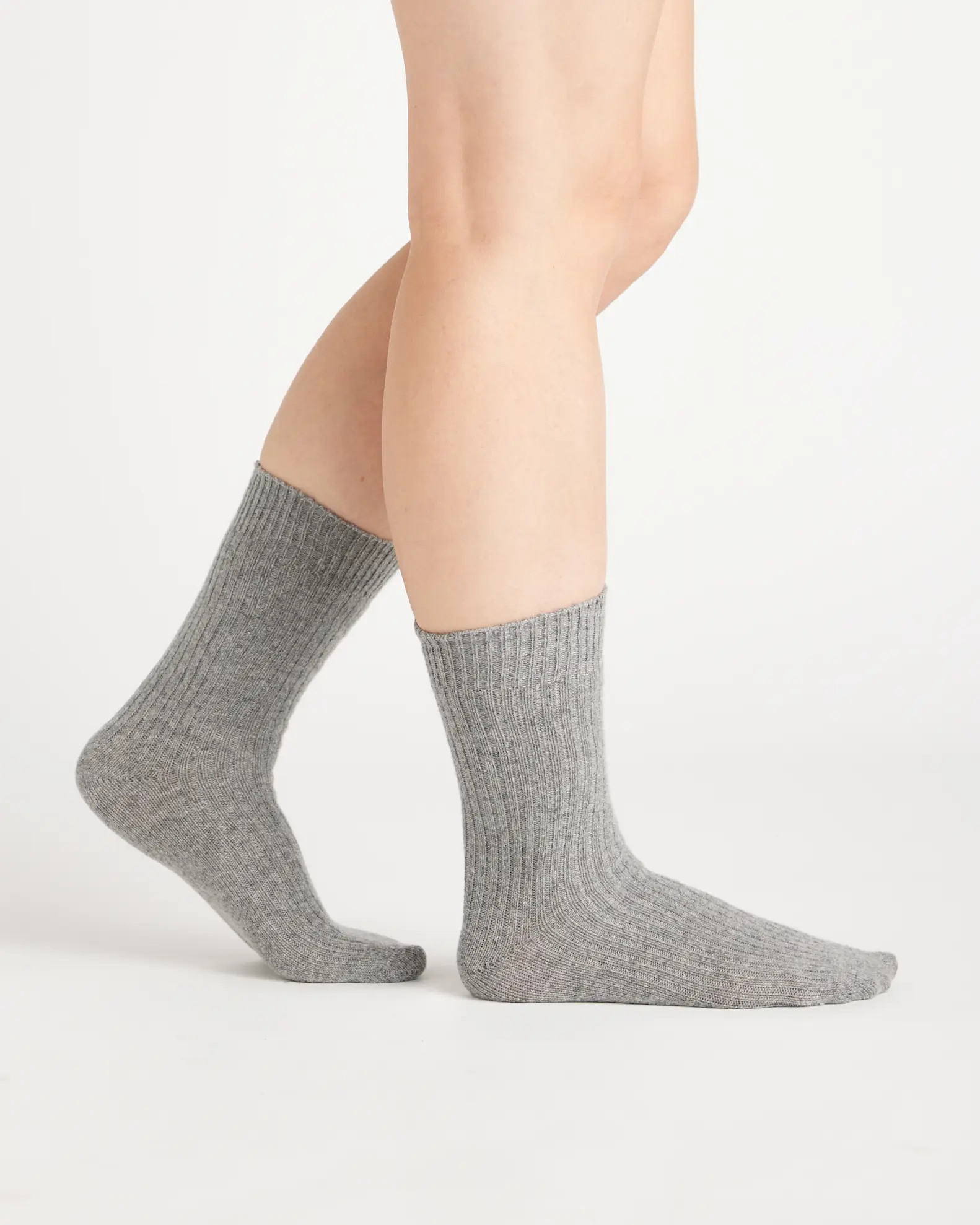 Cashmere Socks | Quince | Quince