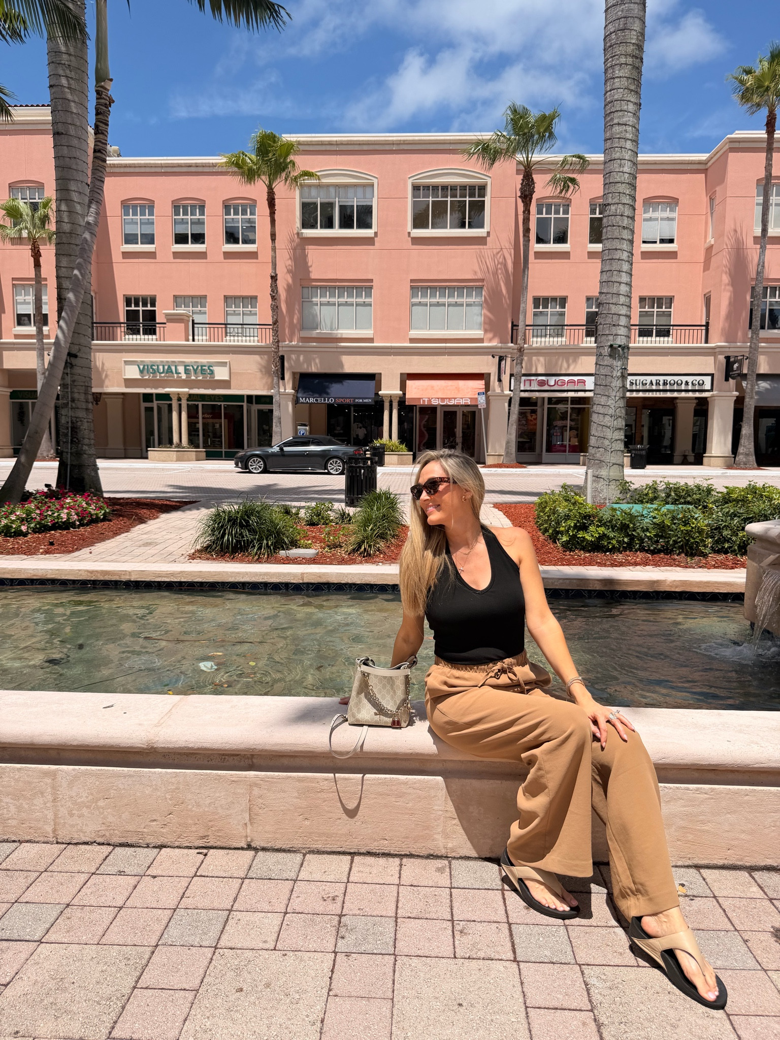 The perfect casual but adorable outfit 🩷

#LTKmomlife #LTKgrwm #LTKootd