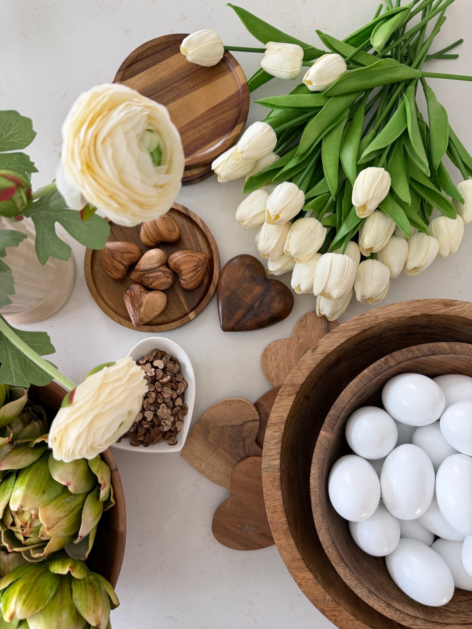  Valentine’s Day and spring. Perfect combo.  
#spring #valentines

#LTKHome #LTKSeasonal