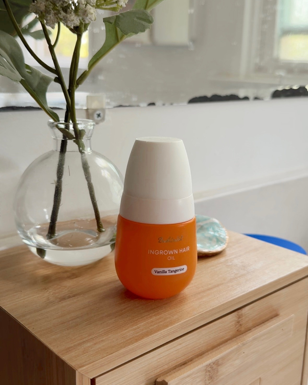 if you're prone to ingrown hairs, this is one product i'd actually recommend 🙌

the bushbalm ingrown hair oil helps keep my skin smooth and has the best scent🧡




Summer necessities, vacation outfits beach, vanilla tangerine, oil, skin care, self care, bikini line, essentials, beach day, pool day, swim, shelli enright, stylenright 

 #LTKselfcare #LTKSwim #LTKBeauty