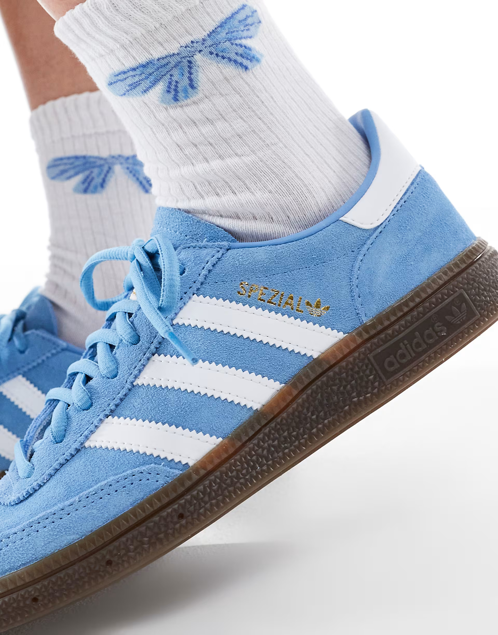 adidas Originals Handball Spezial gum sole trainers in light blue  | ASOS | ASOS (Global)