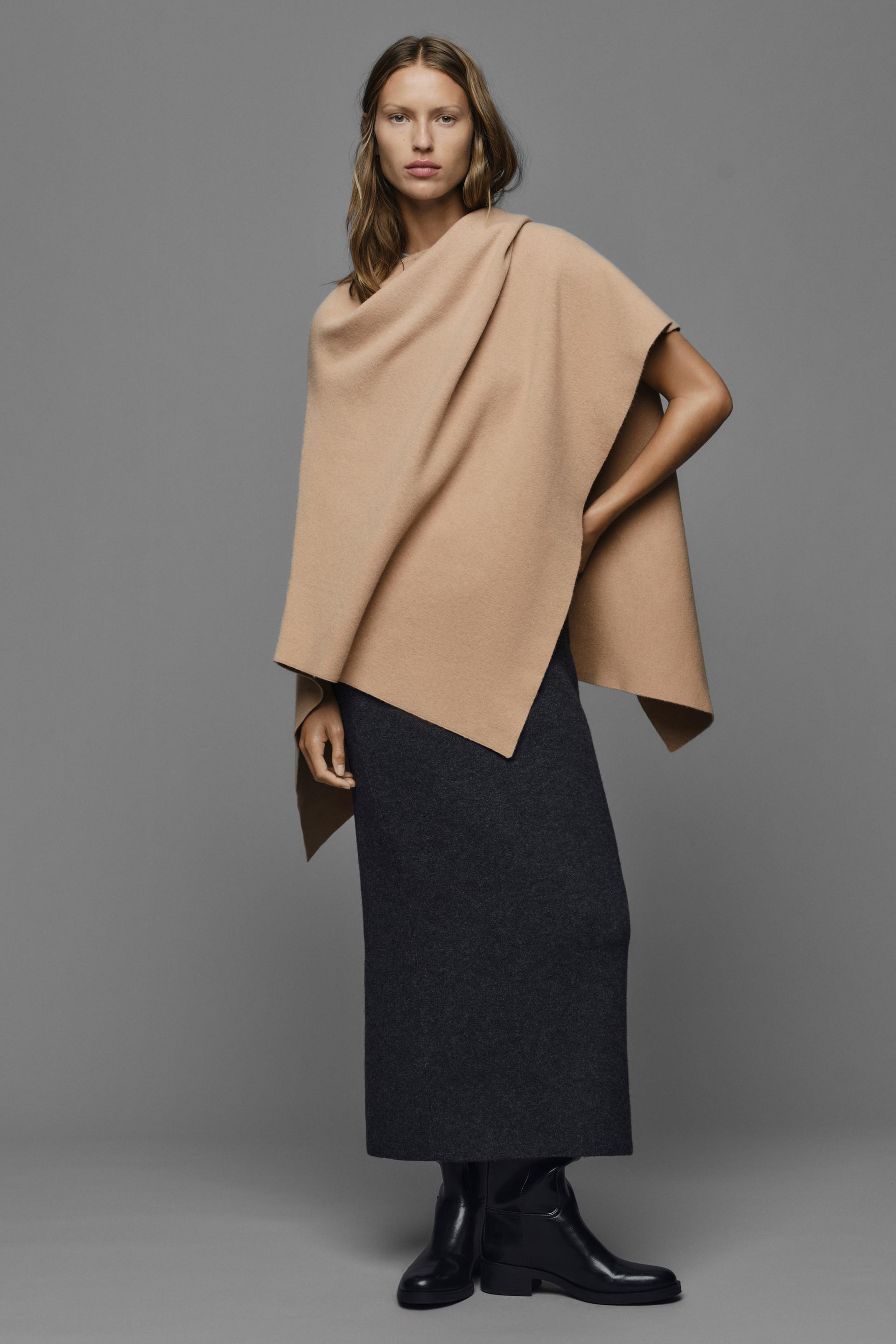 SOLID KNIT CAPE - Light camel - M | Zara US