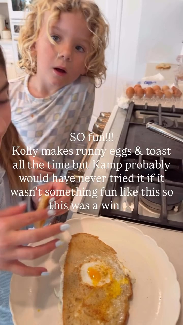 SO fun!!!
Kolly makes runny eggs & toast all the time but Kamp probably would have never tried it if it wasn’t something fun like this so this was a win 🙌🏻