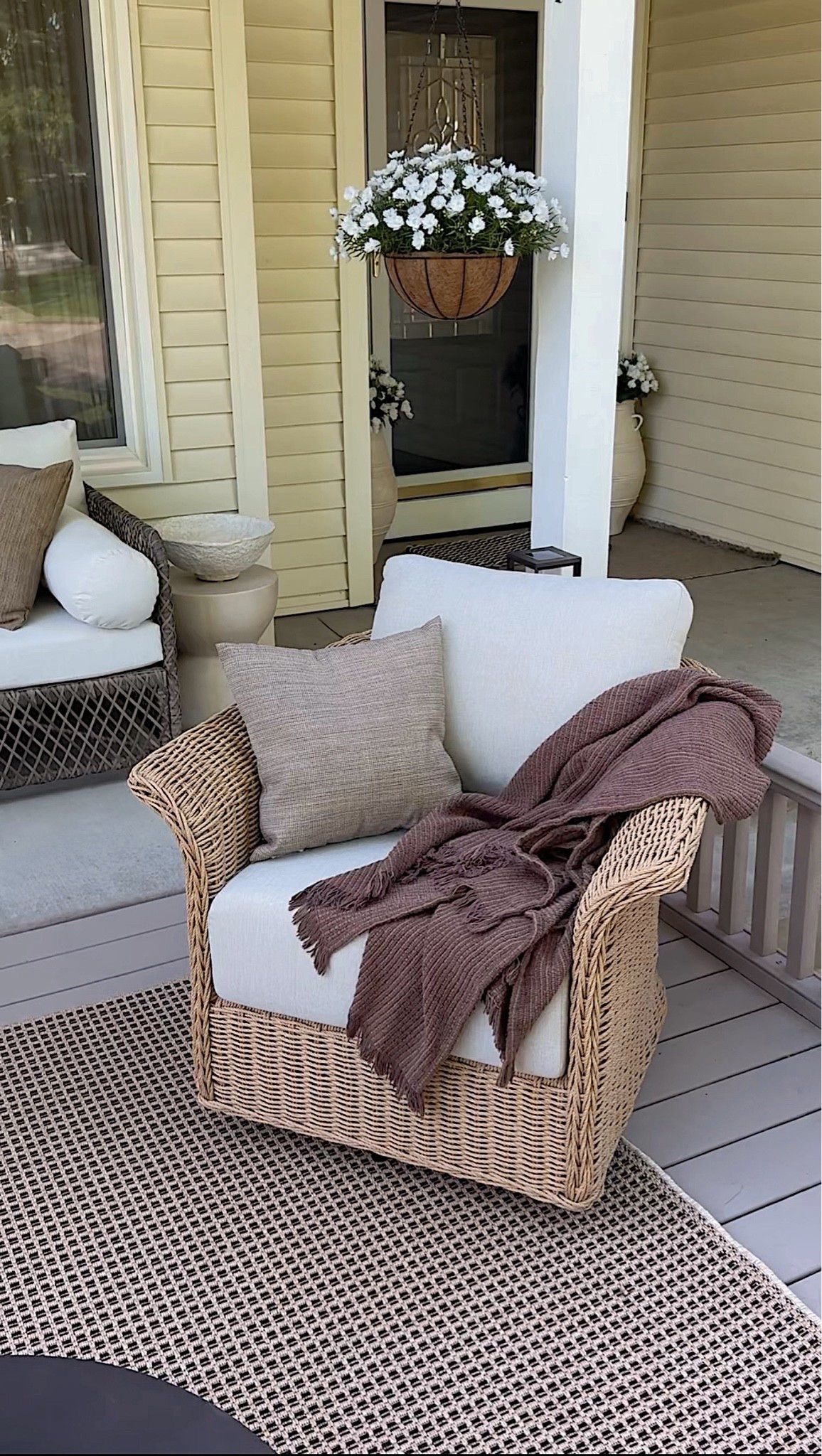 This outdoor swivel chair looks and feels so so high end and it’s so super comfortable too—