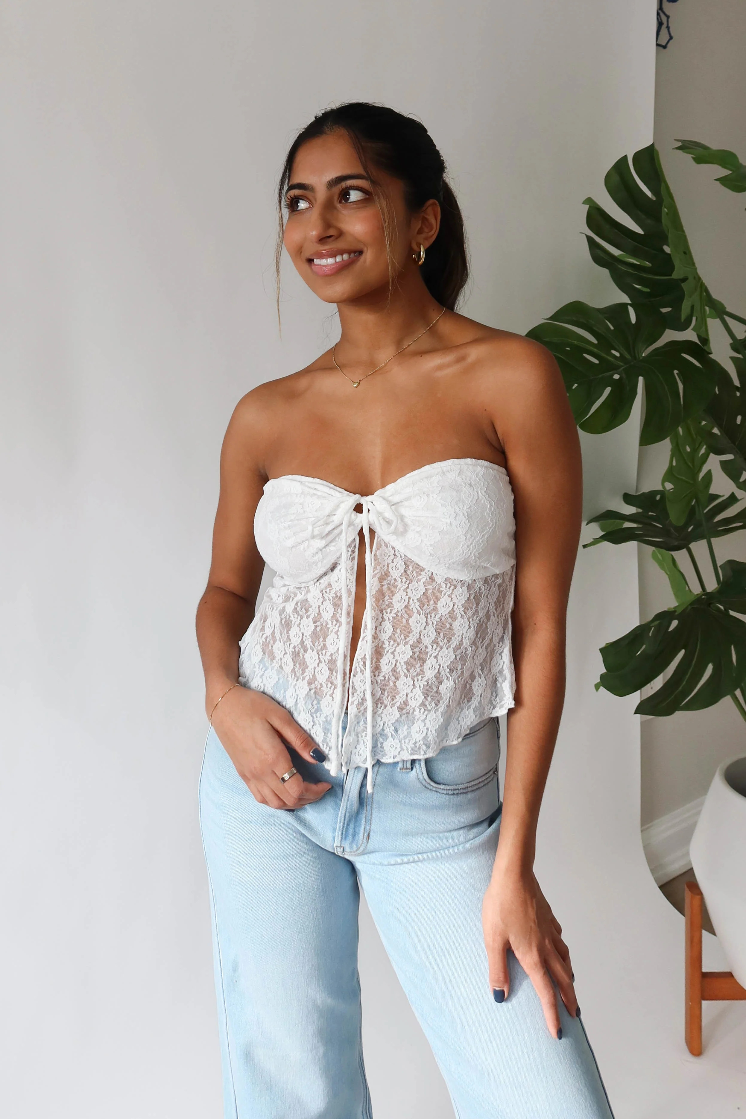 Heartbreaker Top in White | Grey Bandit