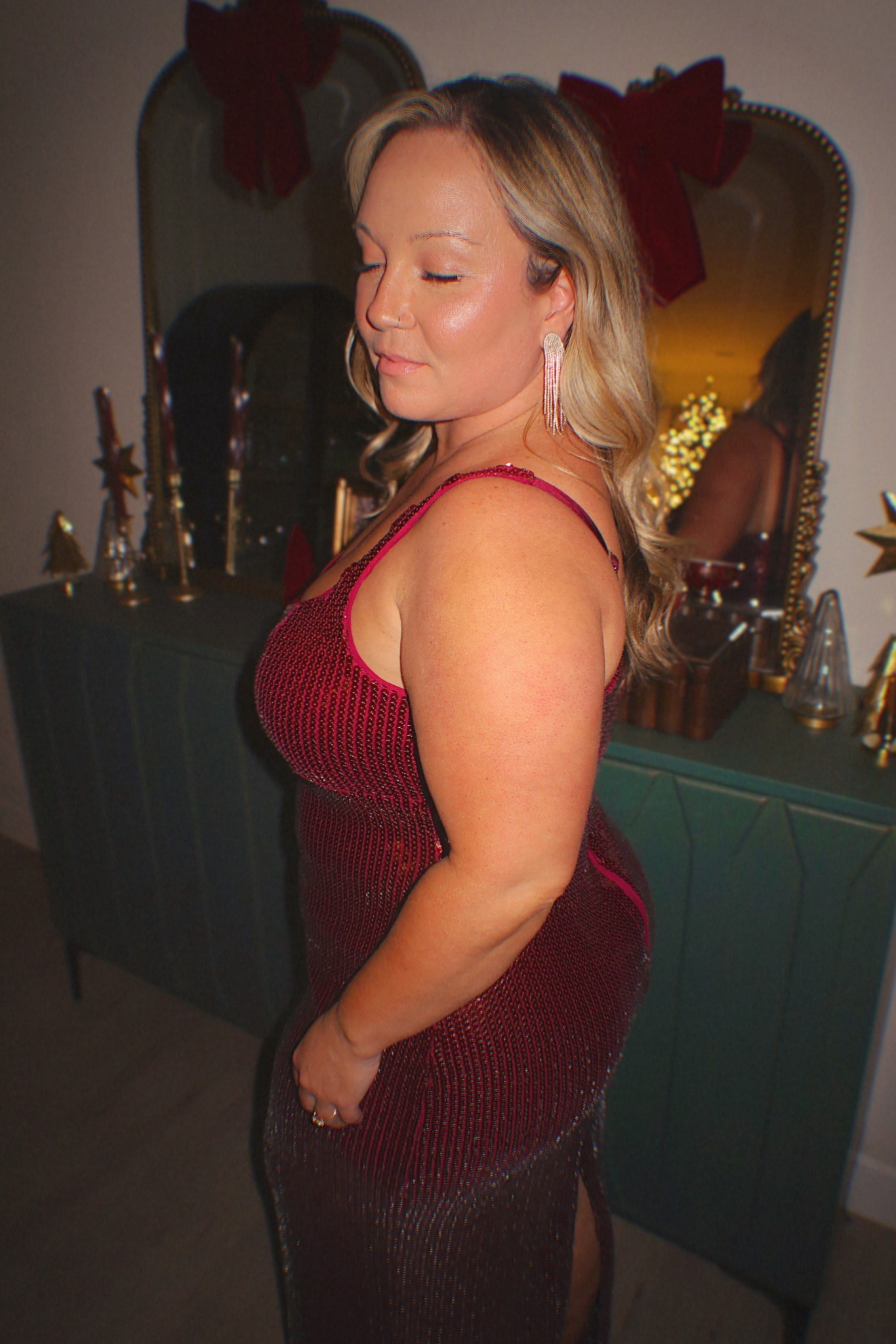 Abercrombie 25-50% Off Everything + an Extra 15% off Select Styles-use code CYBERAF at checkout for an additional 15% off, which will stack on ALL promos!
Size LARGE PETITE in sequin dress! 

Holiday style, holiday outfit, party dress, sequin dress, burgundy, jacket, winter jacket, NYE outfit, Christmas outfit, gifts for her, gift ideas, petite style, wedding guest dress, sequin dress, Black Friday, cyber Monday

#LTKHoliday #LTKCyberWeek #LTKMidsize