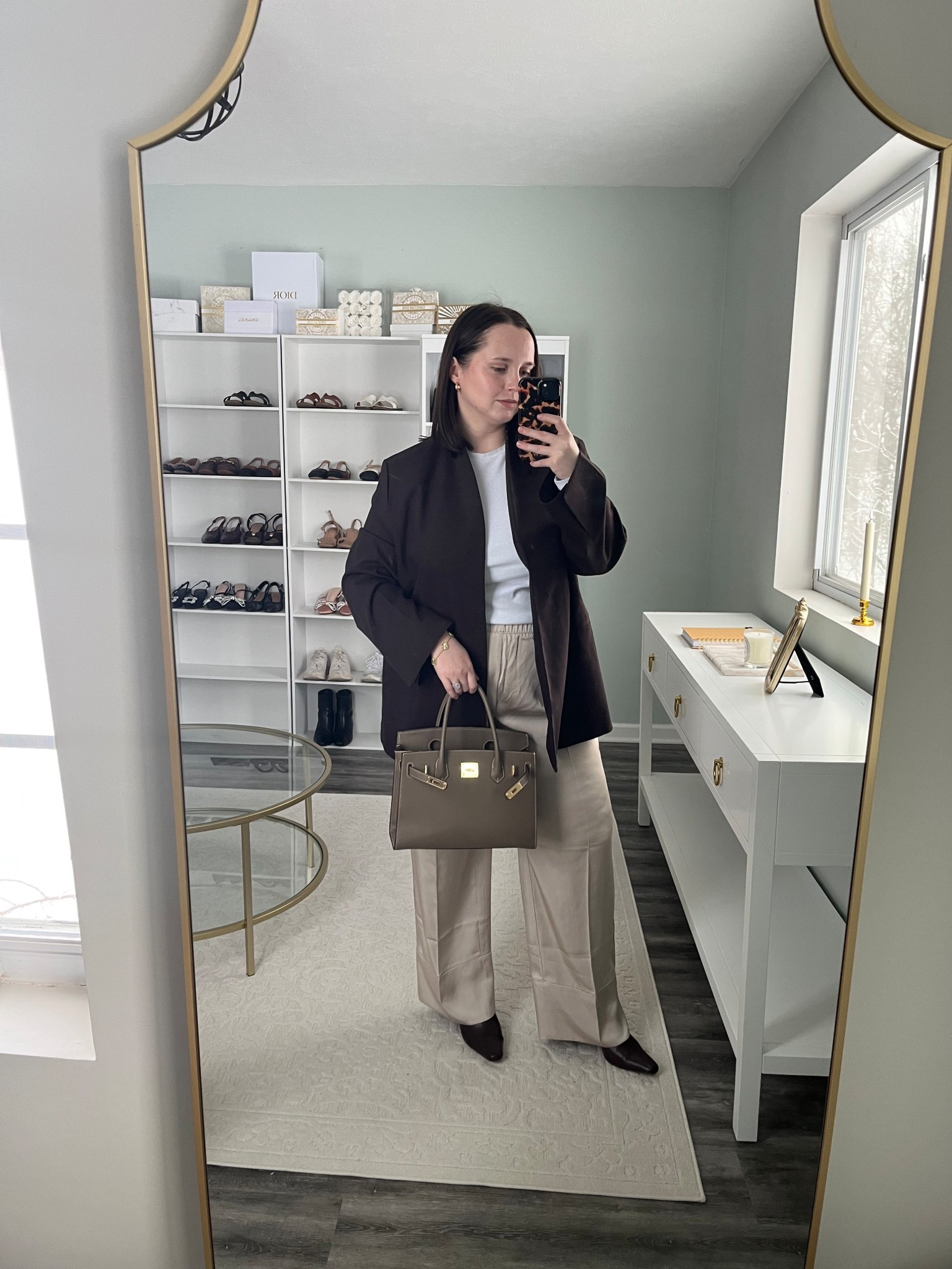 Layered winter outfit of the day 🤎

Neutral style, monochrome, chocolate brown, outfit of the day, ootd, midsize outfit inspo, satin pants, boots, layers, winter style 

#LTKMidsize #LTKootd #LTKSeasonal