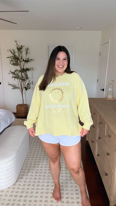 Midsize aerie haul! Sharing some spring/ summer / vacation finds from Aerie! Pretty much everything is on sale right now too 🥰

White shorts : L
Yellow top : L

Aerie, aerie haul, aerie swim, midsize, spring fashion, vacation outfits, vacation style, swimwear 


#LTKstyletip #LTKSeasonal #LTKmidsize