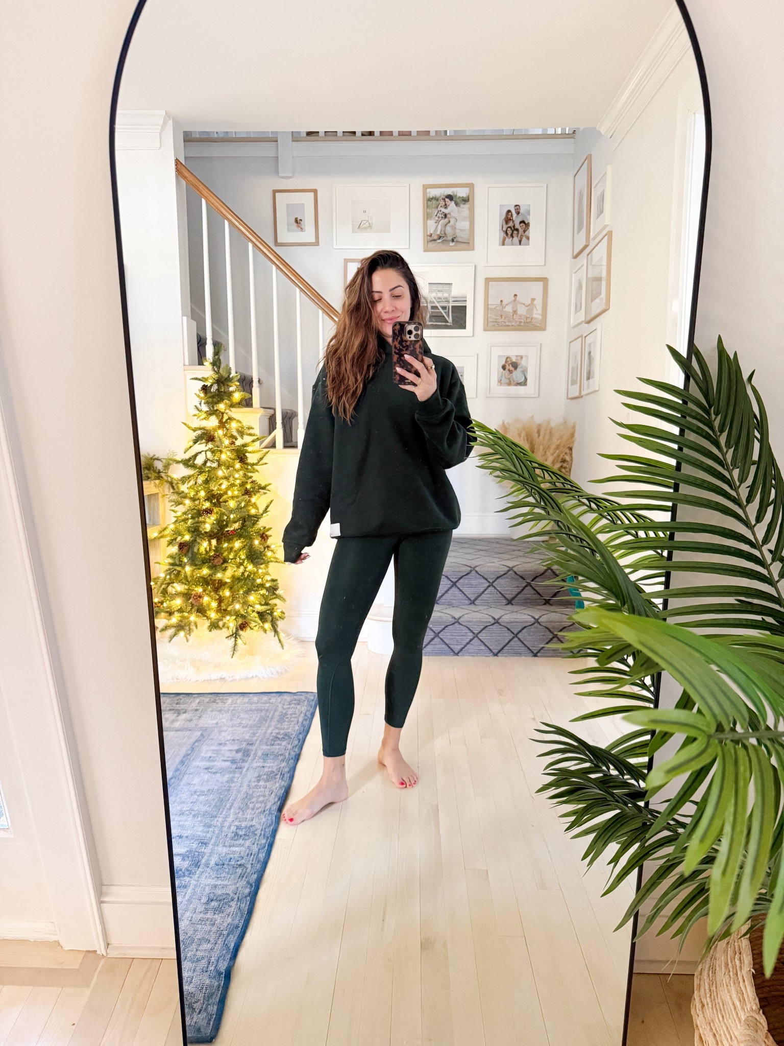 All I want for Christmas is @vuoriclothing 😍 linking my faves here! #vuoripartner