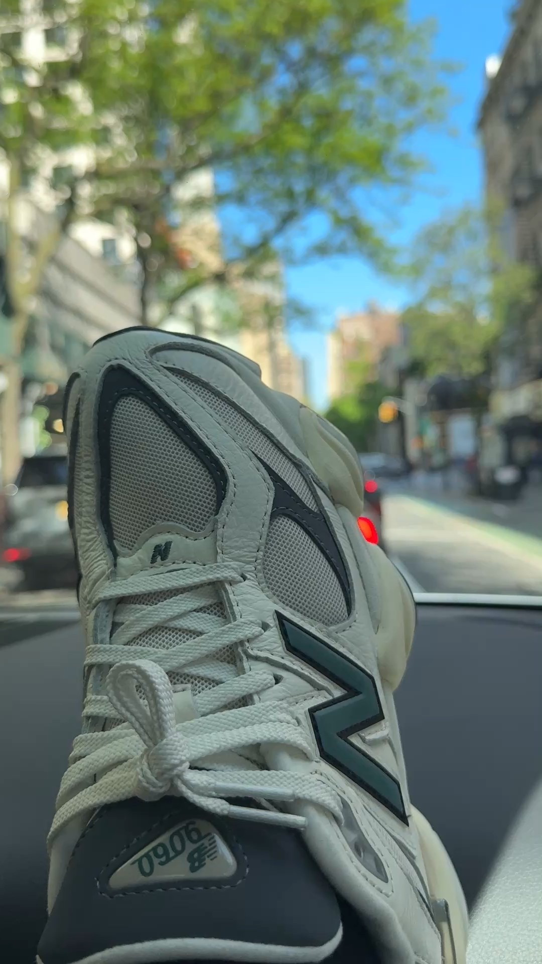 Wear the 9060s throughout your day—from morning coffee runs to evening errands. ✨

Use los 9060 durante todo el día, desde la salida para tomar un café por la mañana hasta los recados de la noche. 🤗

#LTKStyleTip #LTKGiftGuide #LTKShoeCrush