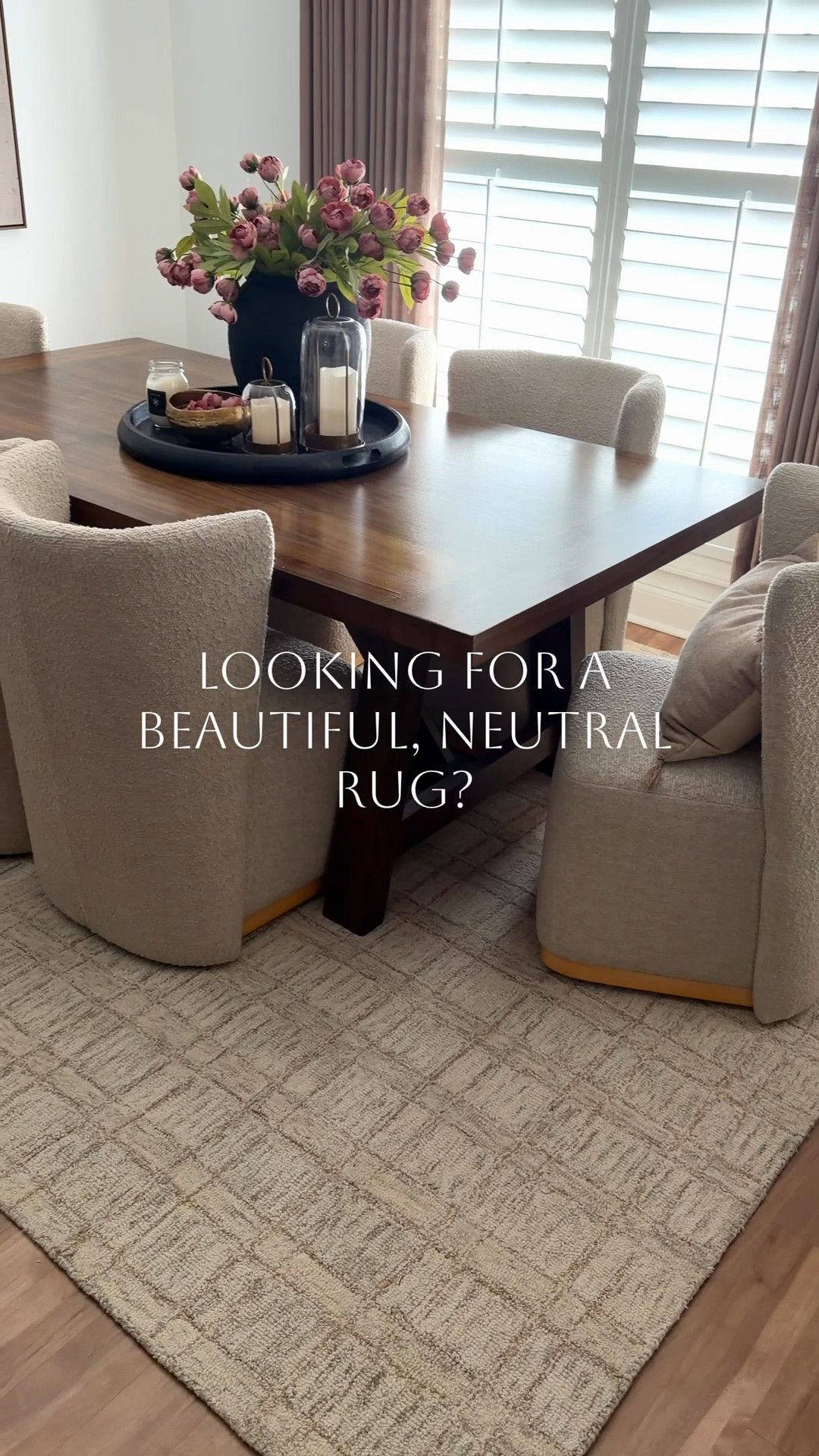 I swapped out our kitchen dining rug and wow… what a difference. I found the prettiest neutral and it just works. It warmed everything up and made the whole space feel more pulled together. 

And you already know I couldn’t leave it at that… I had to grab the matching runner. It ties everything in so nicely. It’s such a simple change, but it made a big impact.