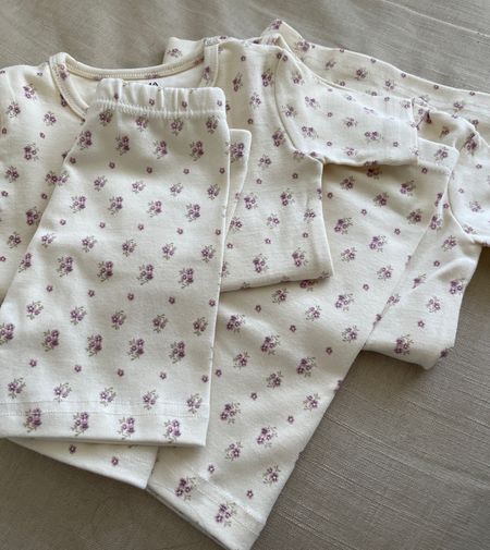 Floral pajamas, Easter basket ideas, Amazon fashion, Amazon pjs, kids pj set, floral sleep set, girls pajamas

#LTKGiftGuide #LTKkids #LTKbaby