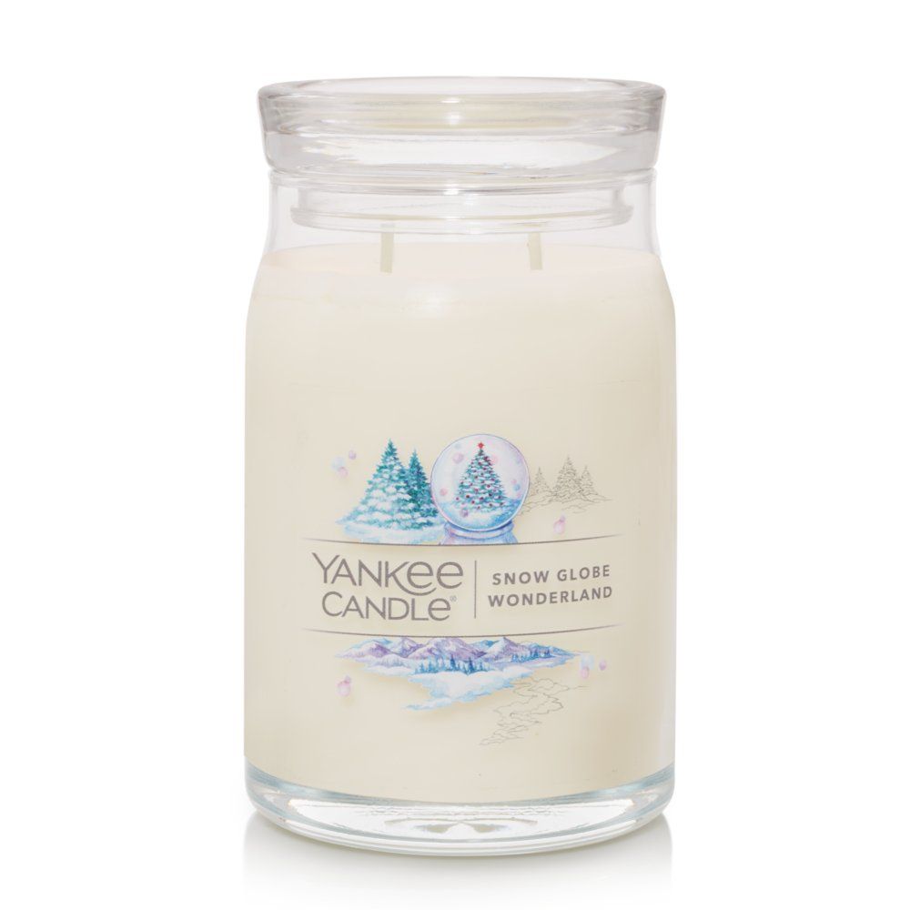 Snow Globe Wonderland Signature Large Jar Candle - Signature Large Jar Candles | Yankee Candle | Yankee Candle