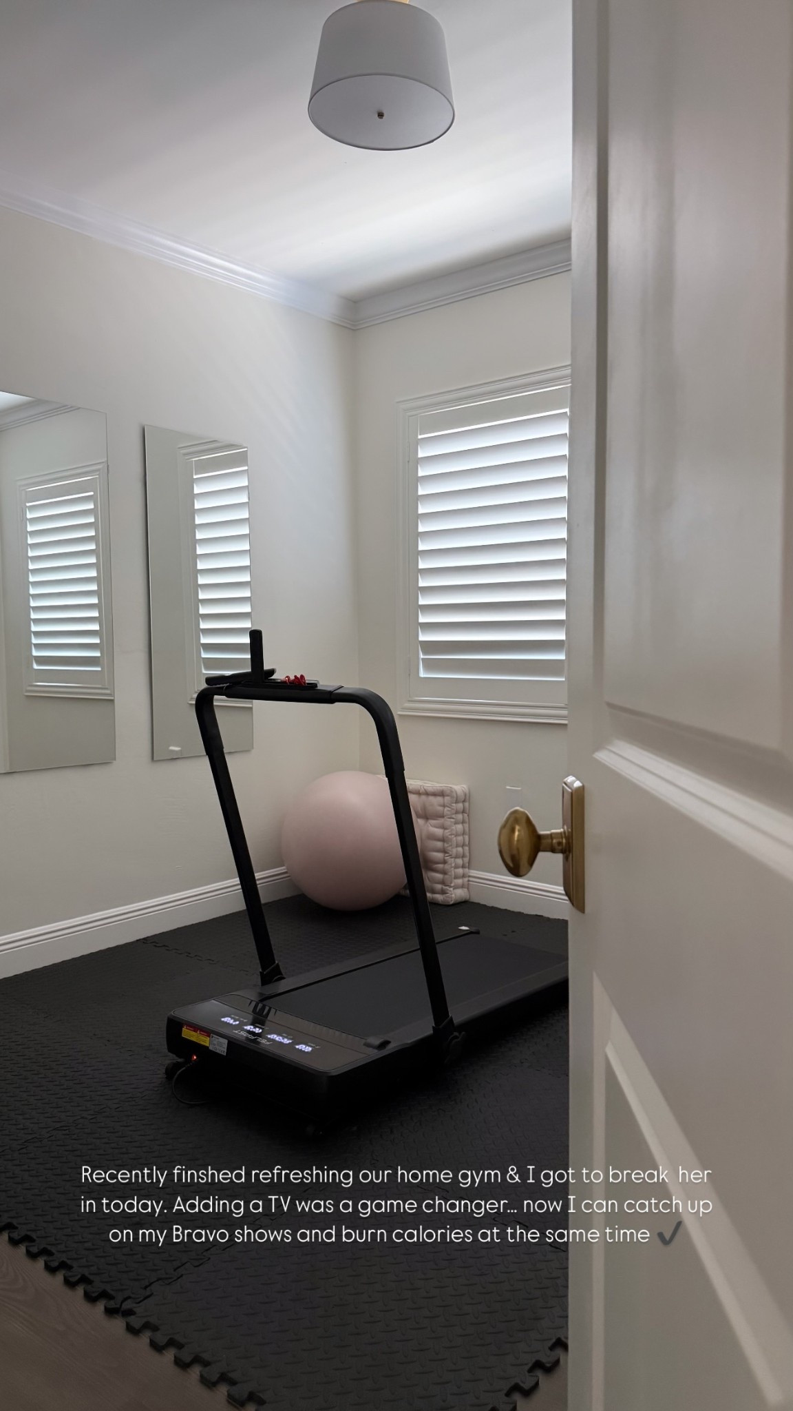 Recently finshed refreshing our home gym & I got to break  her in today. Adding a TV was a game changer… now I can catch up on my Bravo shows and burn calories at the same time ✔️