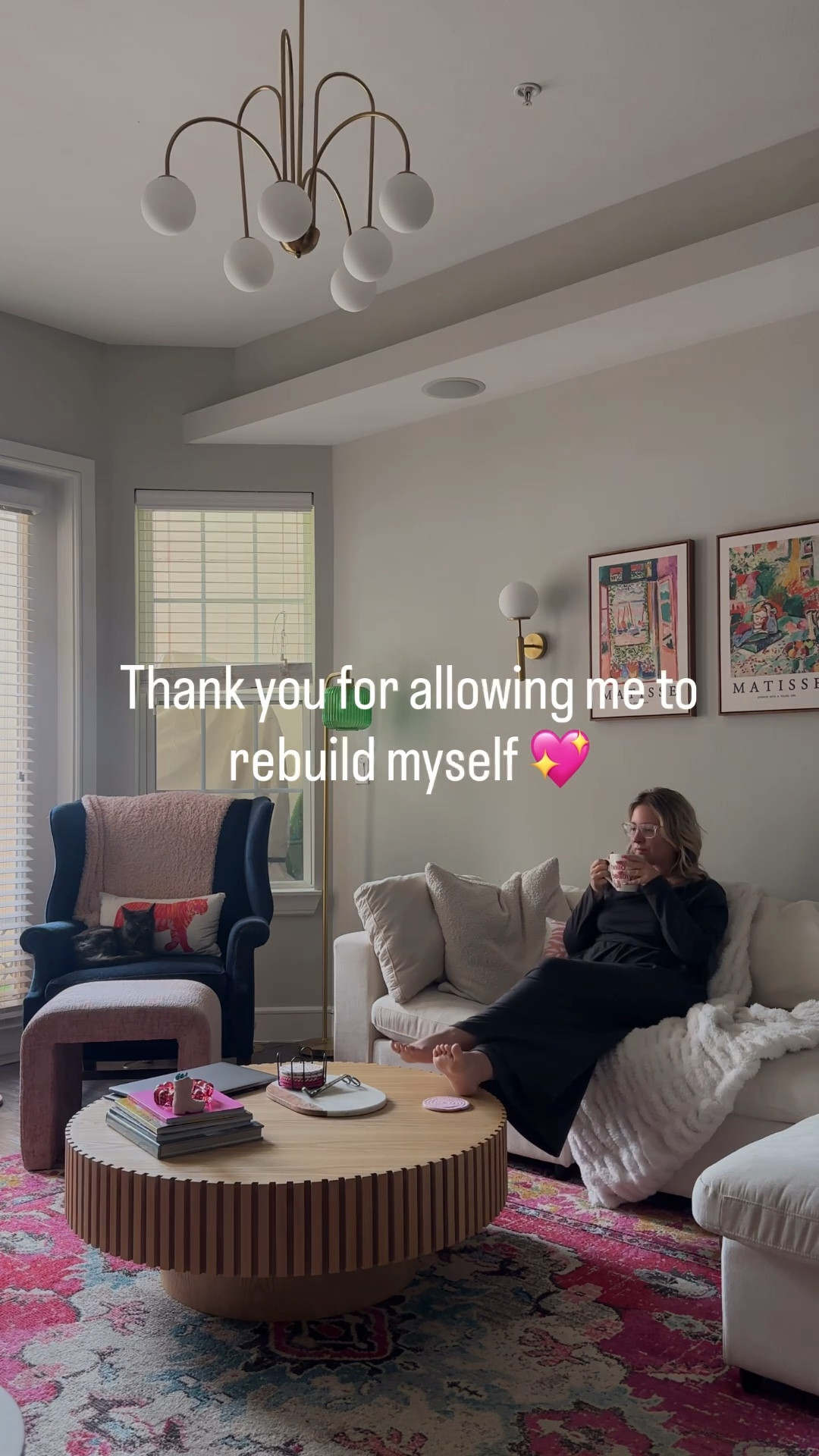 ✨ Rebuilding my life, one room at a time.
This space saw so many special memories — cozy corners, hosting loved ones, and little decor details that made it feel like home. 💕

I’ve linked the pieces that helped me create a space I loved, so you can bring the same warmth + style into your own home. 🏡✨

#LTKHome #LTKFindsUnder100 #LTKSaleAlert