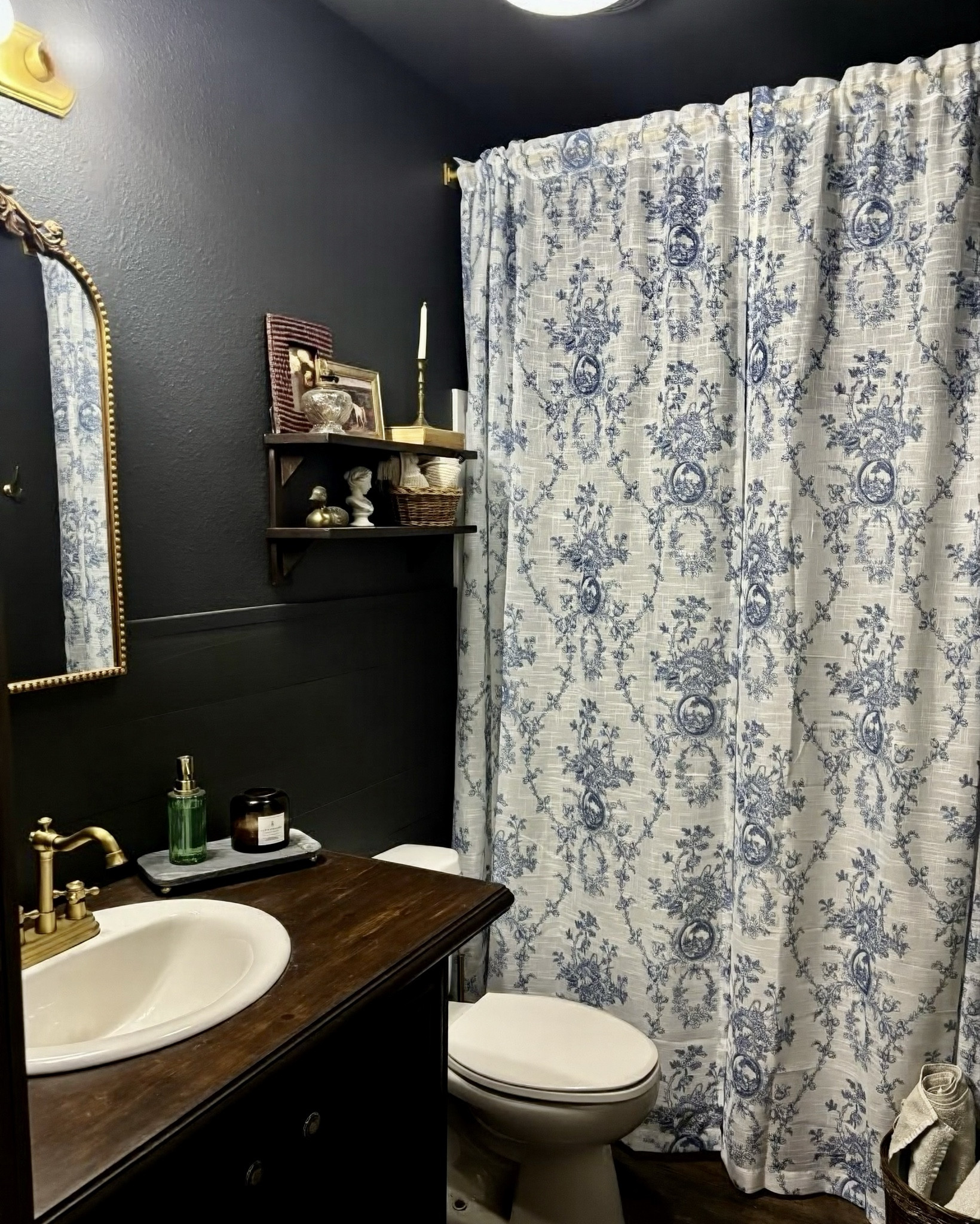 Moody Vintage Guest Bathroom 

#LTKHome