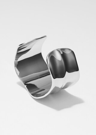 Wavy Cuff Bracelet | & Other Stories UK