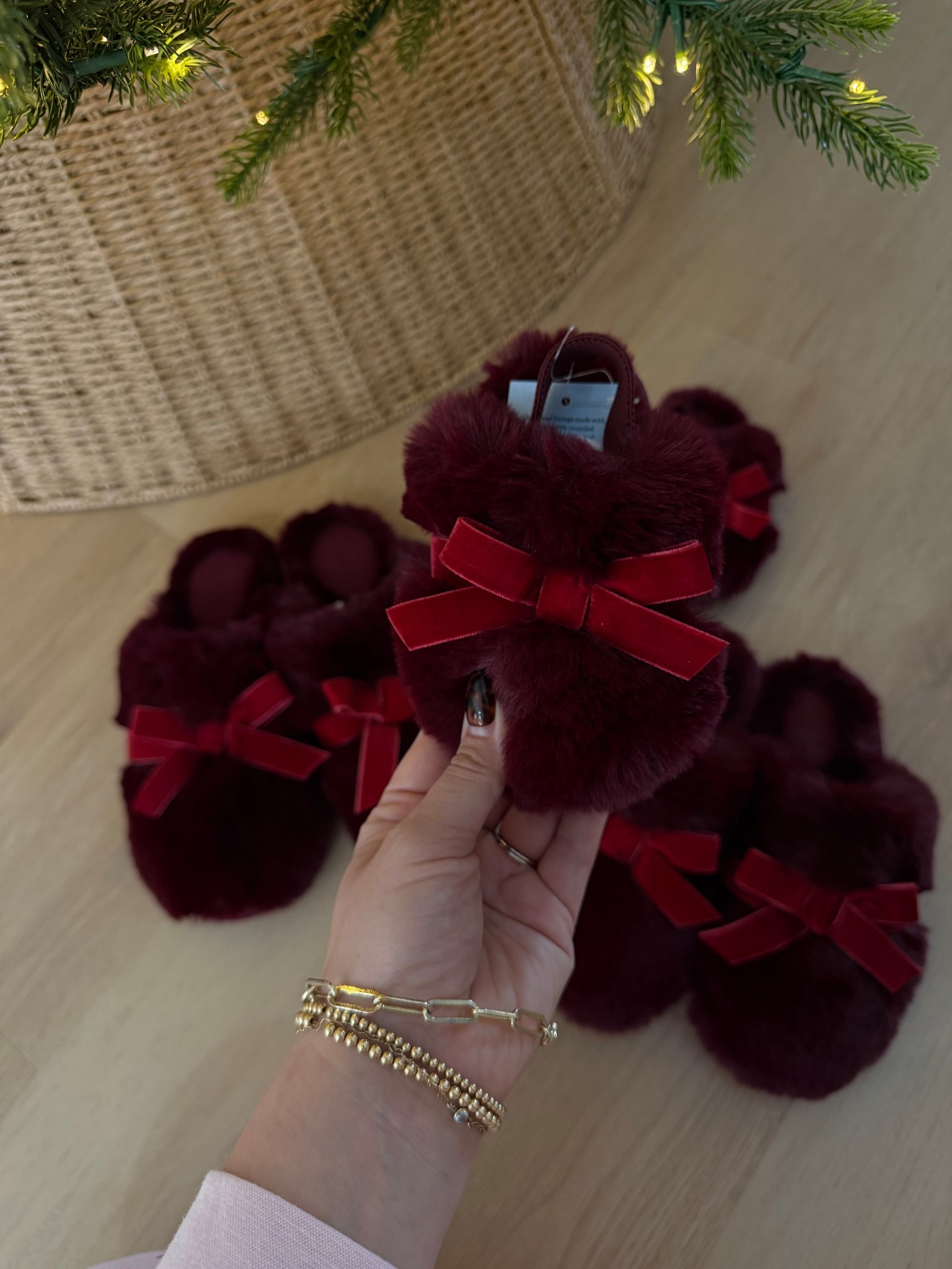 Cutest mama & mini bow slippers 🎀

#LTKHoliday #LTKSaleAlert #LTKFamily