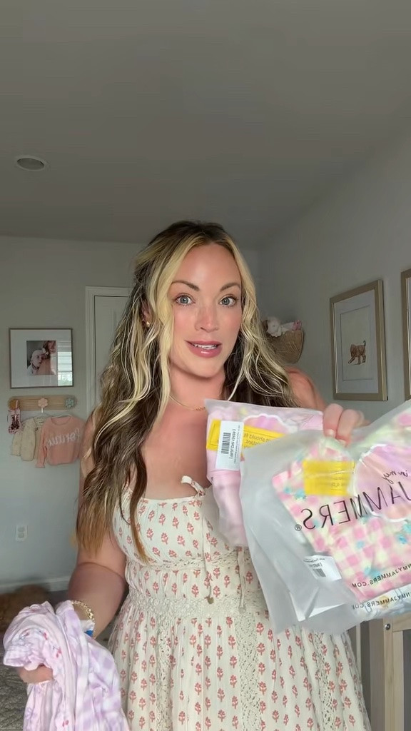 I love baby girl clothes and these pajamas are so freaking cute 🩷

#LTKmomlife #LTKSeasonal #LTKBaby