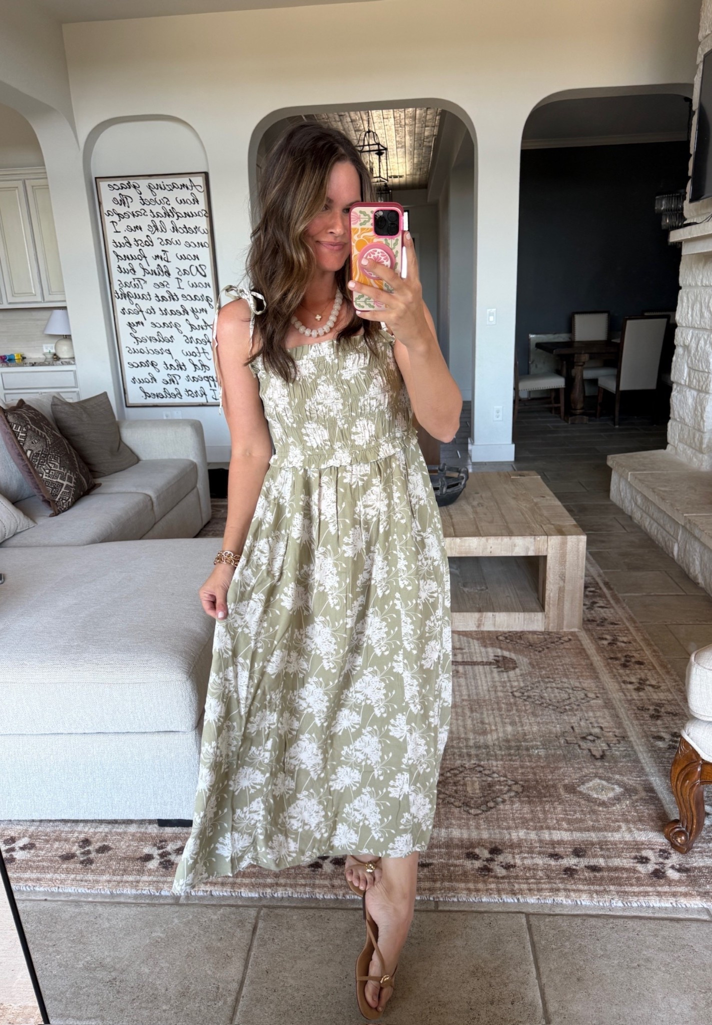 The perfect spring and summer dress! This dress would be great for Mother’s Day, date night, and even brunch! It also comes in white and blue. Linked below!

#LTKgrwm #LTKMothersDay #LTKootd