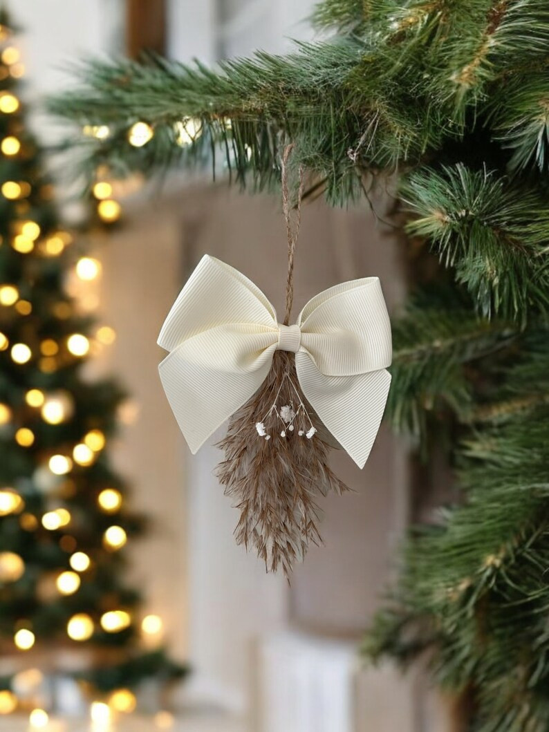 Hanging Pampas Christmas Bow - Brown / Beige - Etsy UK | Etsy (US)