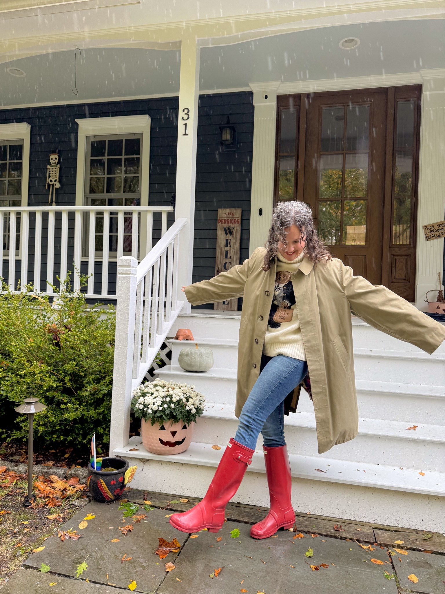 Rainy autumn day ☔️ 
Fall outfit | Hunter boots

#LTKShoeCrush #LTKSeasonal #LTKOver40