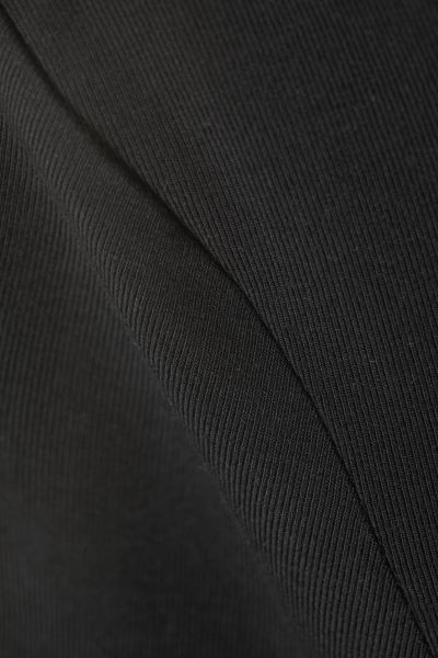 Slim Fitted T-shirt - Black - Ladies | H&M GB | H&M (UK, MY, IN, SG, PH, TW, HK)