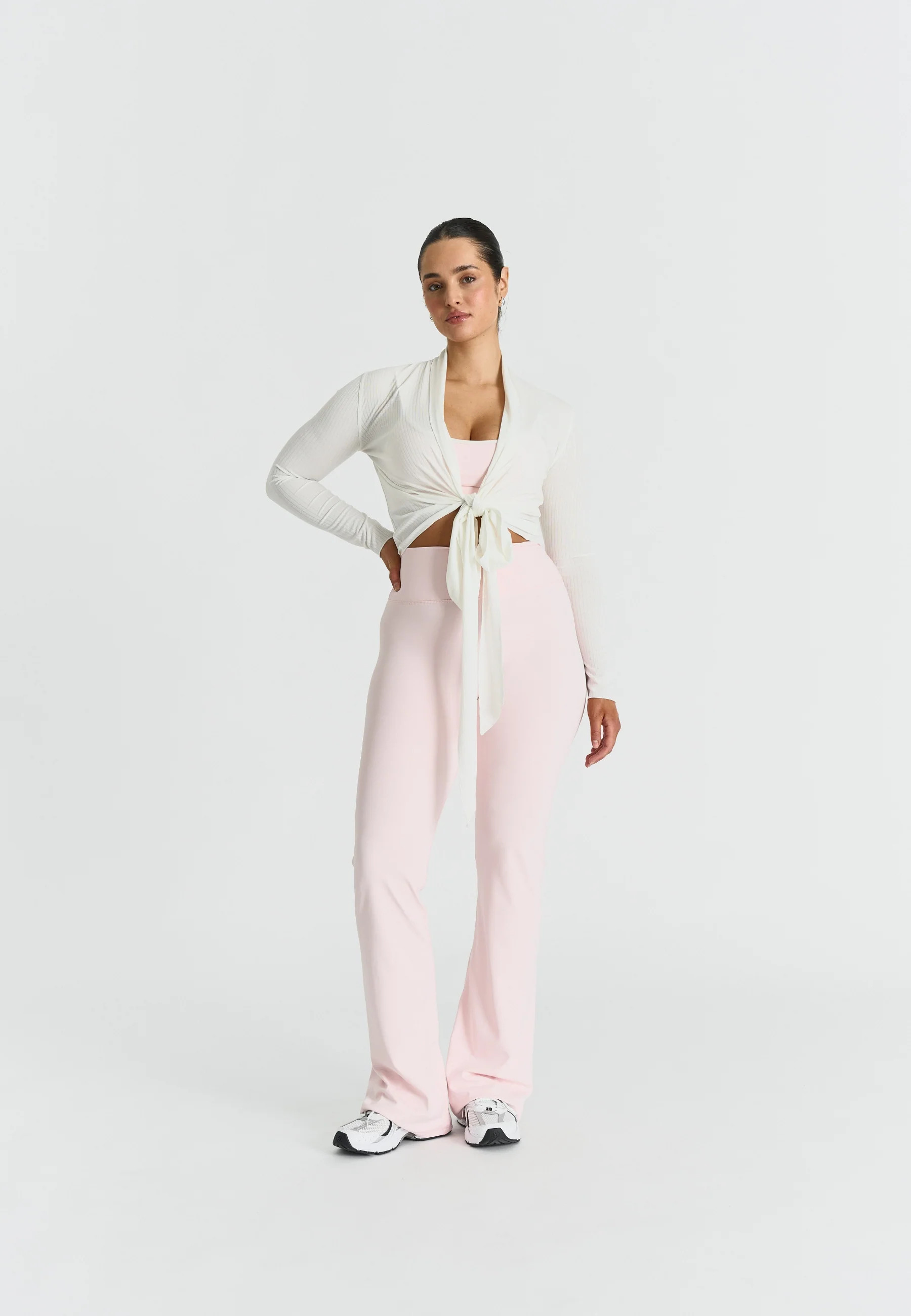 Softsculpt Flared Leggings - Ballet Slipper | Sisterly Tribe