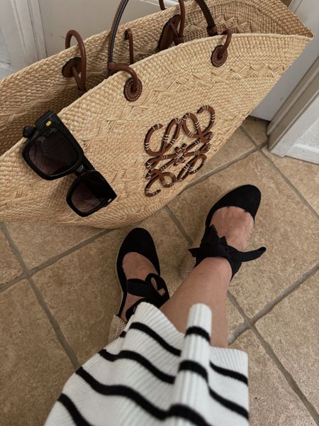 Spring essentials. Black espadrilles. H&M striped knit dress.
Loewe basket bag.
Amazon sunglasses 

#LTKstyletip