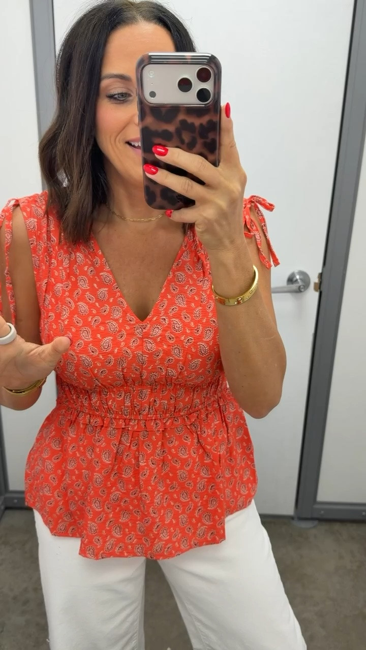 walmart top find ❤️ this tank is so lightweight and flattering for summer!! paired it with white denim for the cutest easy outfit ☀️ wearing the xs #walmartfinds #walmartfashion #summerstyle #affordablefashion #ootd #walmartstyle #casualoutfit #summeroutfi