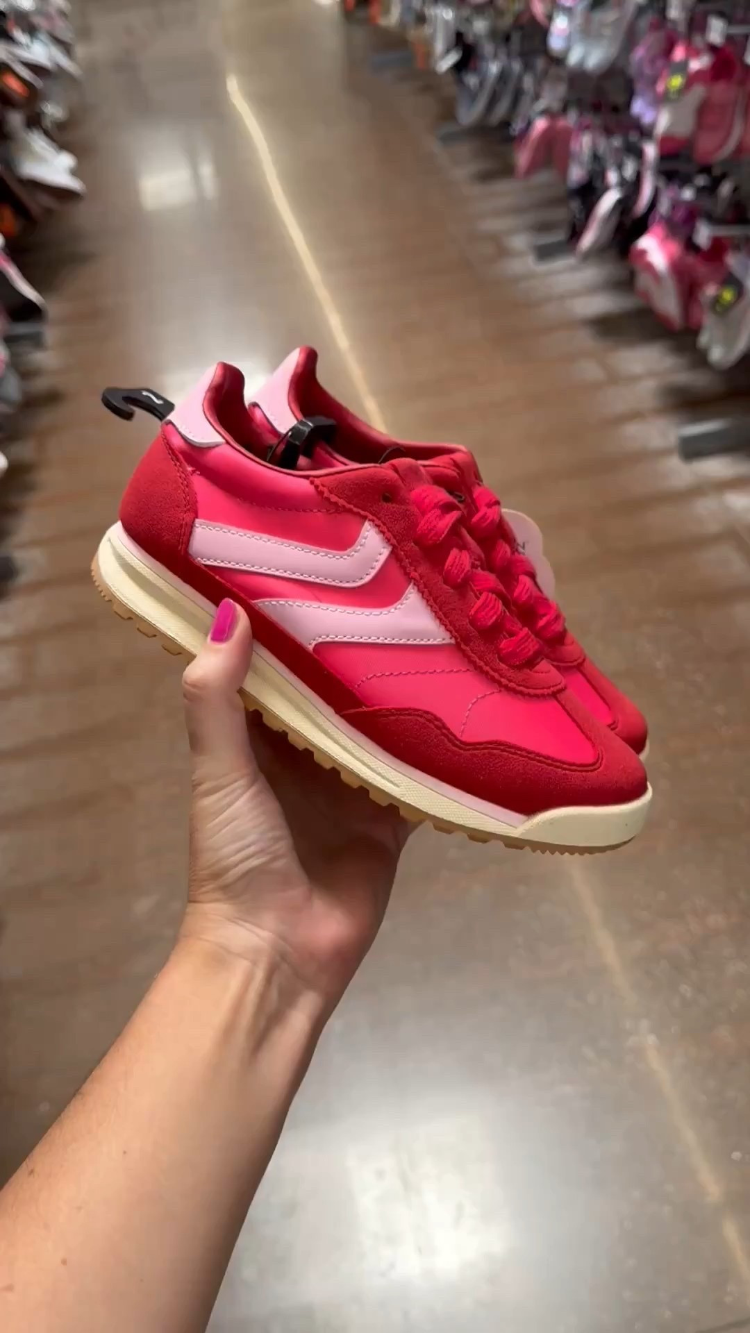 Cutest sneakers for girls!

#LTKFamily #LTKShoeCrush #LTKKids