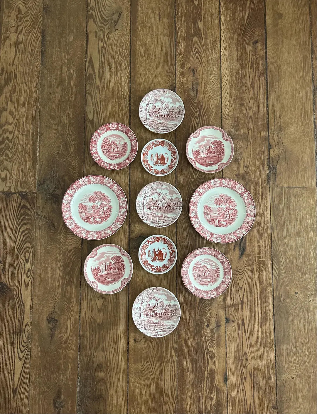 Beautiful Set of 11 Mismatched Red Vintage and Antique Plates, Instant Plate Wall, Elegant All Se... | Etsy (US)