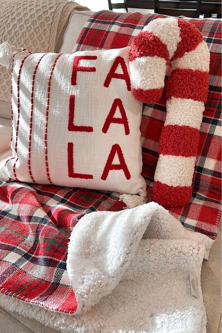 Holiday pillows & blanket 25% off with code: 25MERRY 



#LTKSeasonal #LTKhome #LTKHoliday