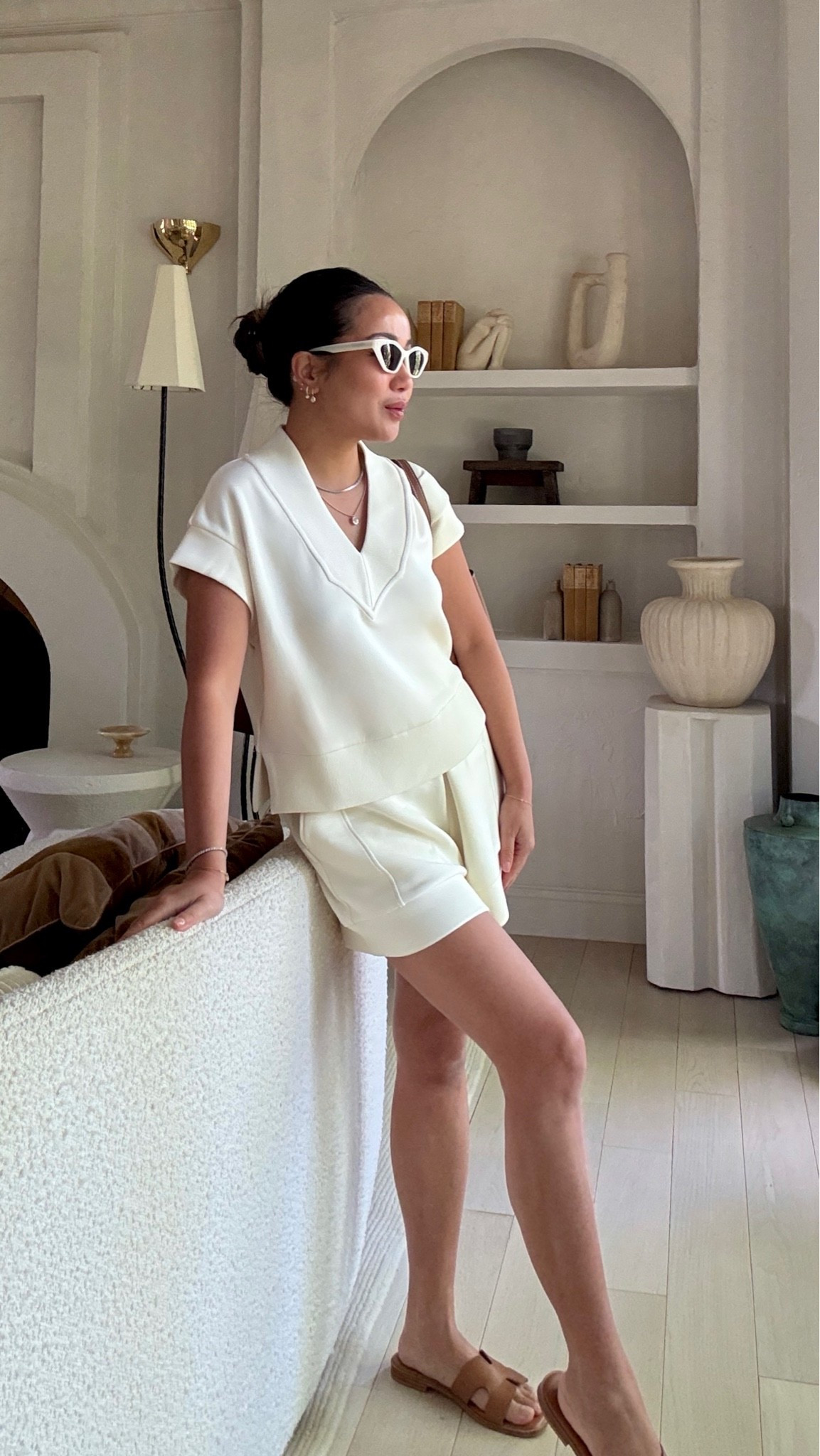 My easy effortlessly elevated outfit! Perfect for drop-offs, after school activities, coffee runs and the weekends! 

For size reference, I’m 5 ft 115 pounds and wearing a Small in the top and shorts. 

@Varley
#InVarley #Ad