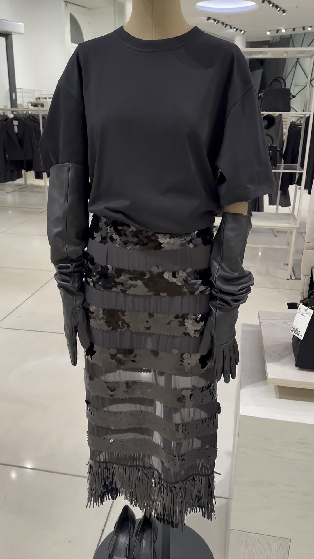 Elevating a simple Black t shirt with this beautiful sequins skirt from H&M 😍 #hm # holidaycollection #blackfriday

#LTKpartywear #LTKCyberWeek #LTKeurope