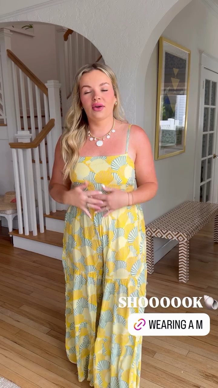 @aerie  SHOOOOOK🐚 Cutest jumpsuit & print!!

#LTKSeasonal #LTKMidsize