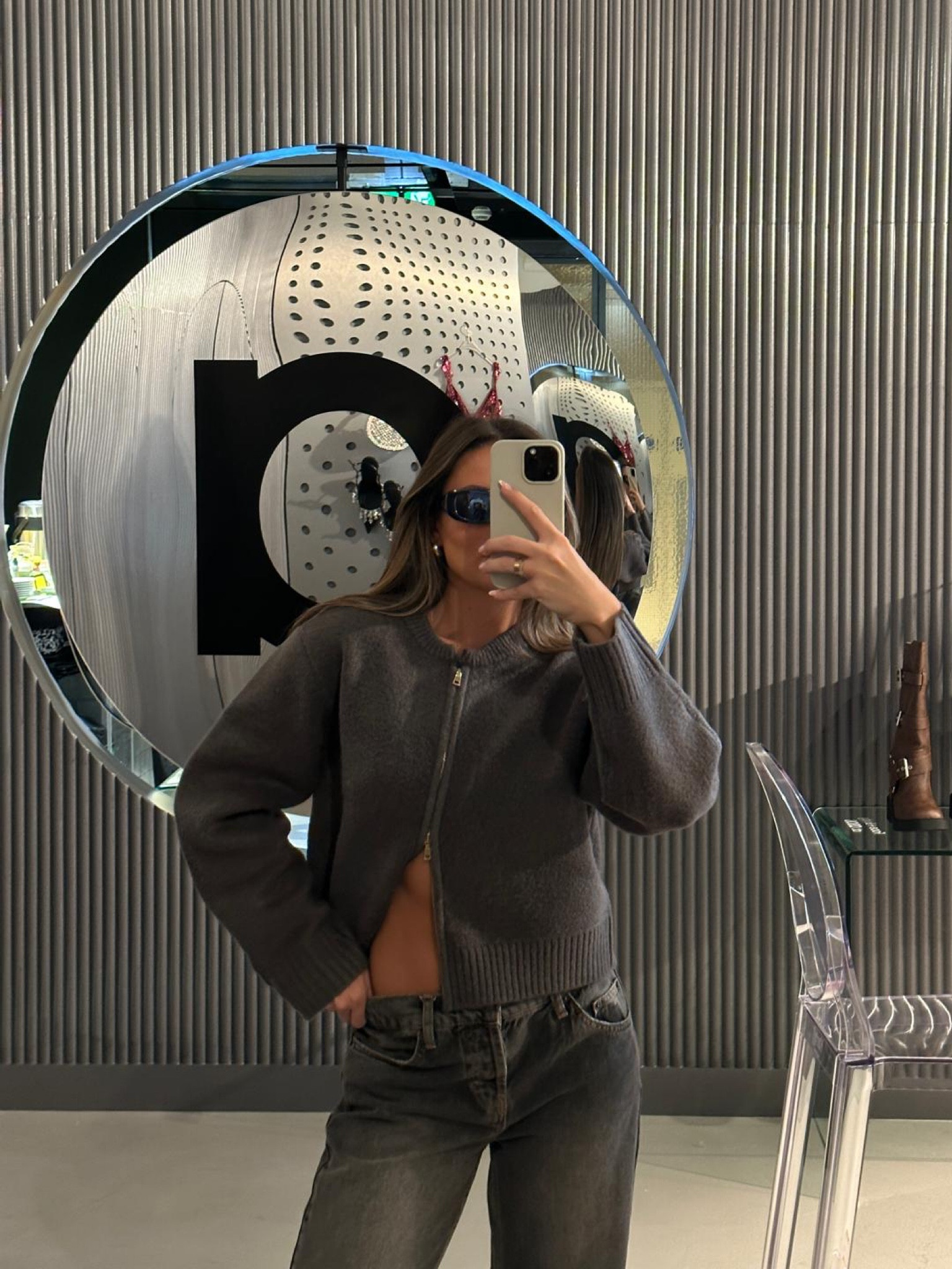 This knitted bomber 🫶🏼

ASOS design grey knitted bomber cardigan 
TopShop straight leg low mid rise grey washed jeans 

#LTKuk #LTKautumn