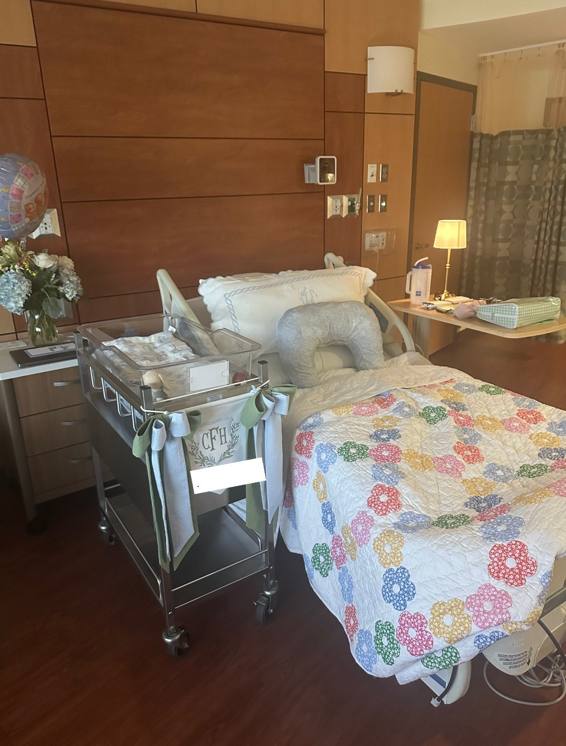 Hospital room hospital bag postpartum pregnancy pregnant

#LTKBump #LTKBaby #LTKmomlife