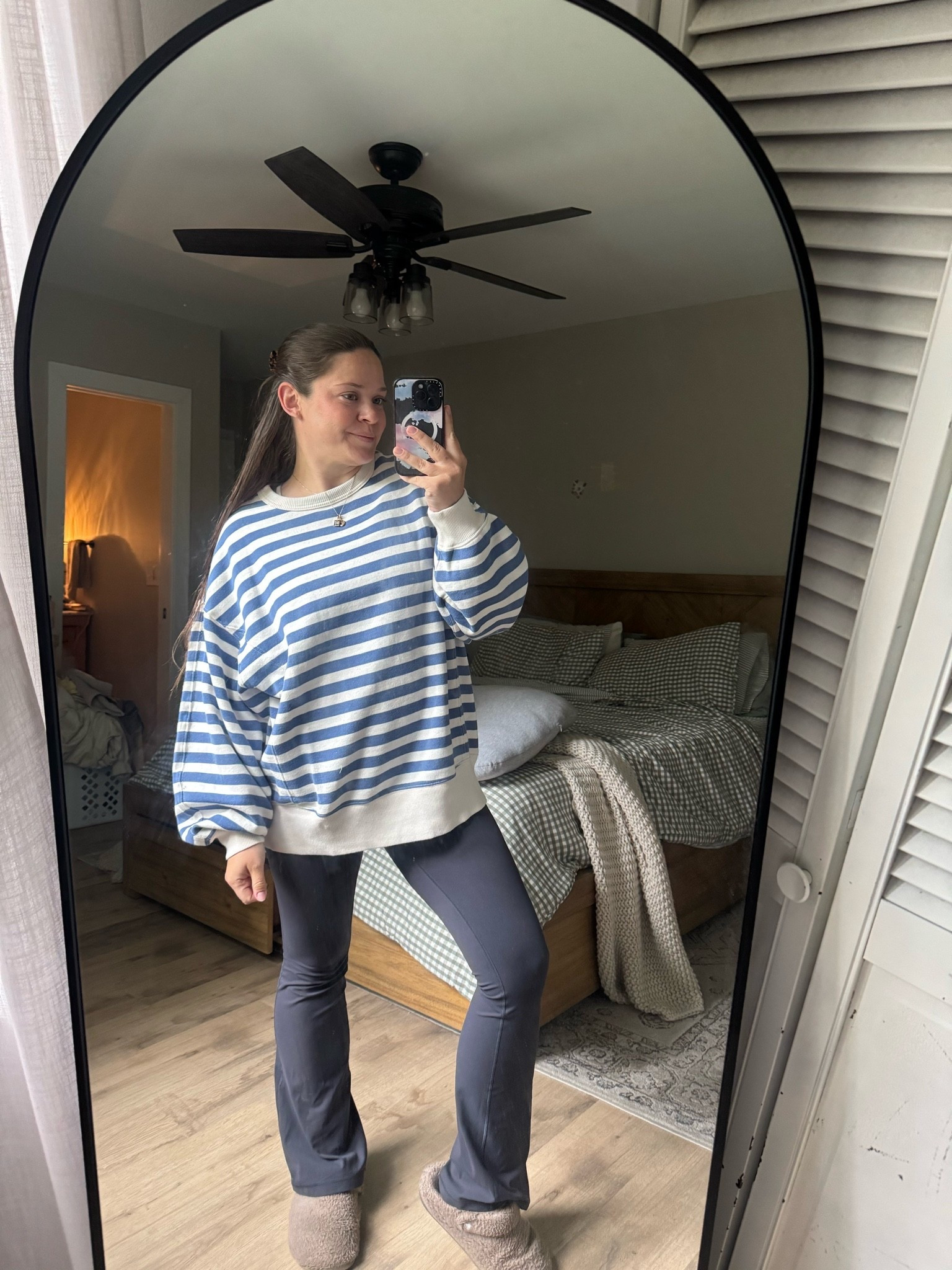 rainy day cozy outfit of the day

#LTKdayinmylife #LTKmomlife #LTKootd